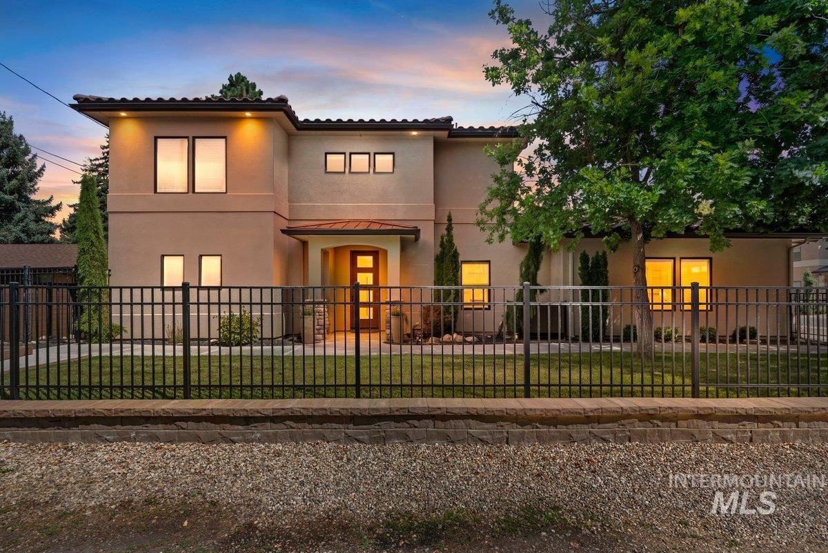 1208 E E Spinnaker Lane, Boise ID 83706