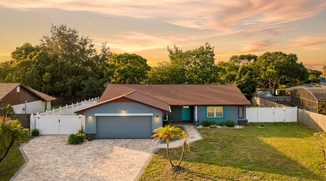 1055 PALOS VERDE DRIVE