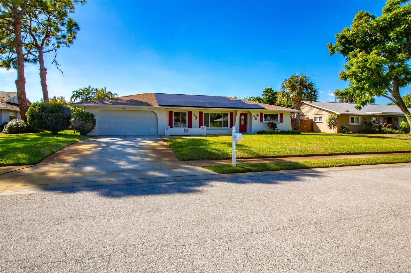 2216 40TH STREET W