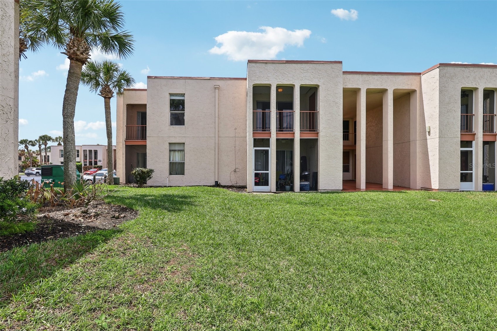 534 ORANGE DRIVE 27