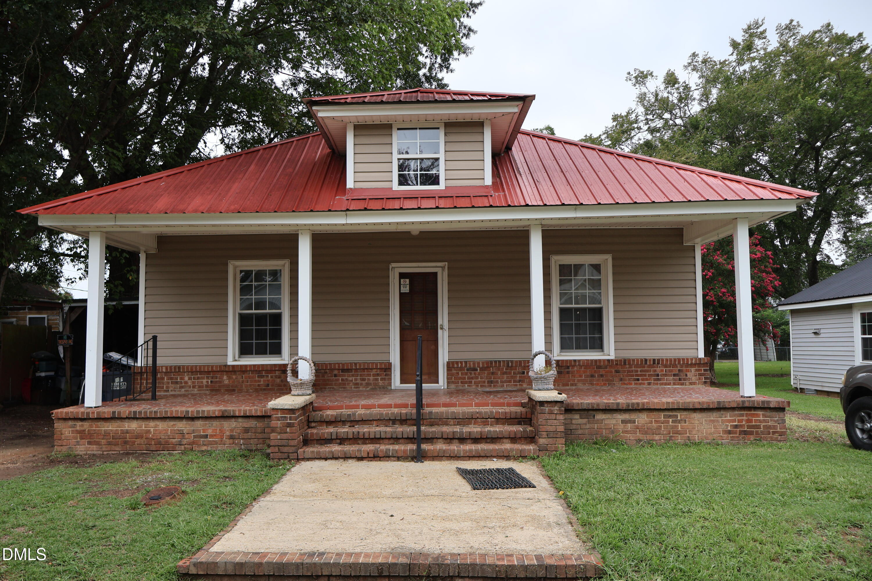 106 3rd Street, Erwin, NC 28339