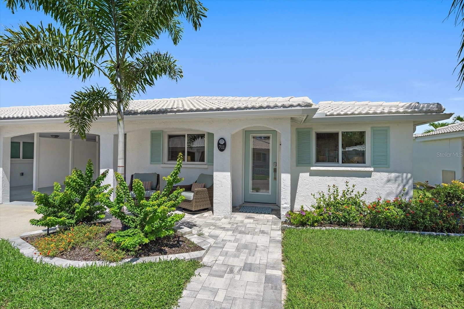711 SPANISH DRIVE S 211