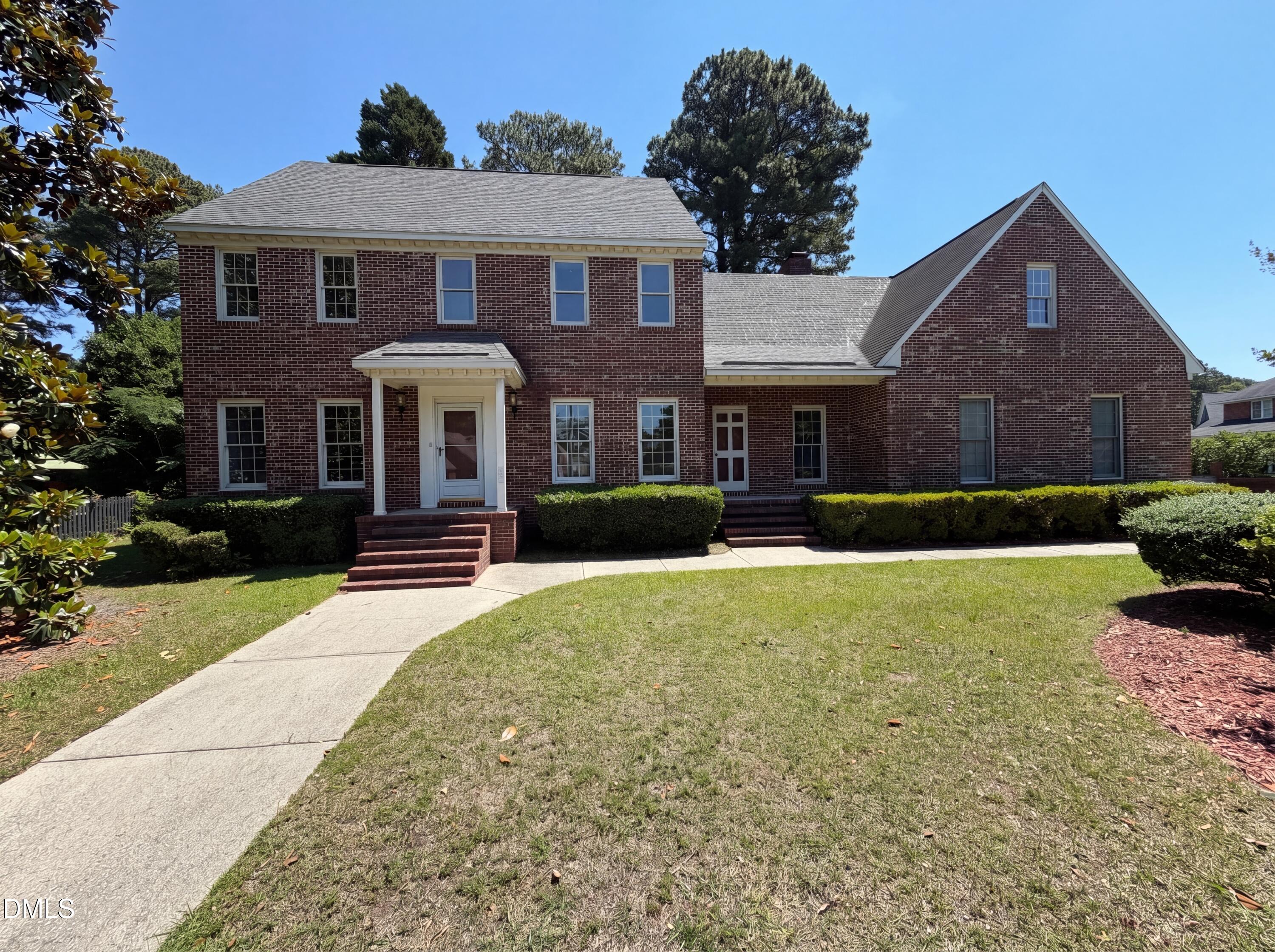 345 Courtyard Lane, Fayetteville, NC 28303