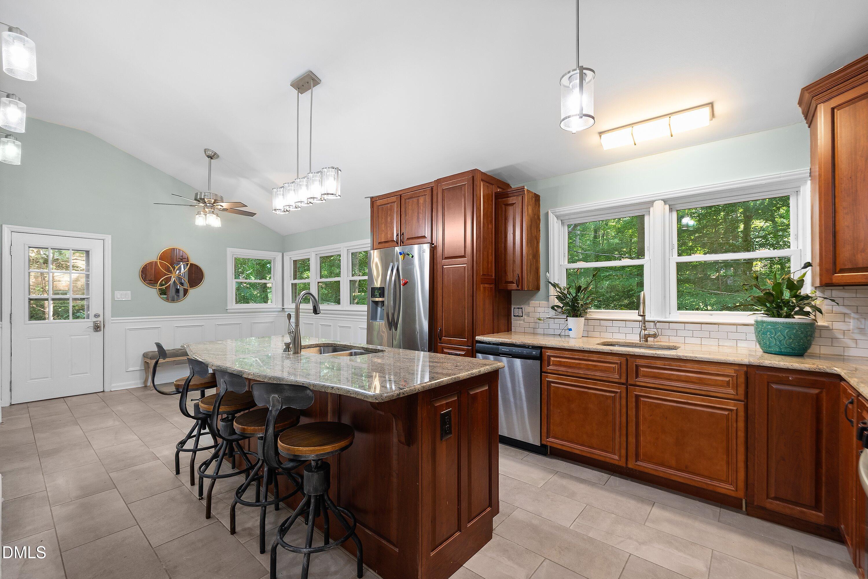 105 Lexington Road, Chapel Hill, NC 27516