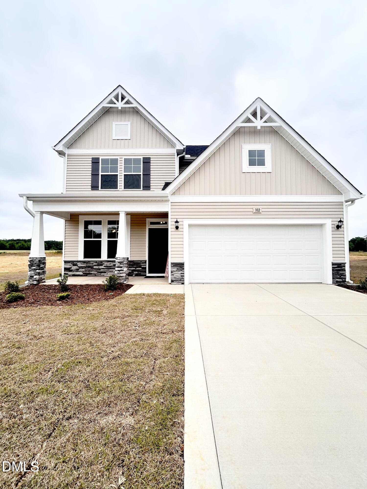 102 Maverick Lane, Dunn, NC 28334