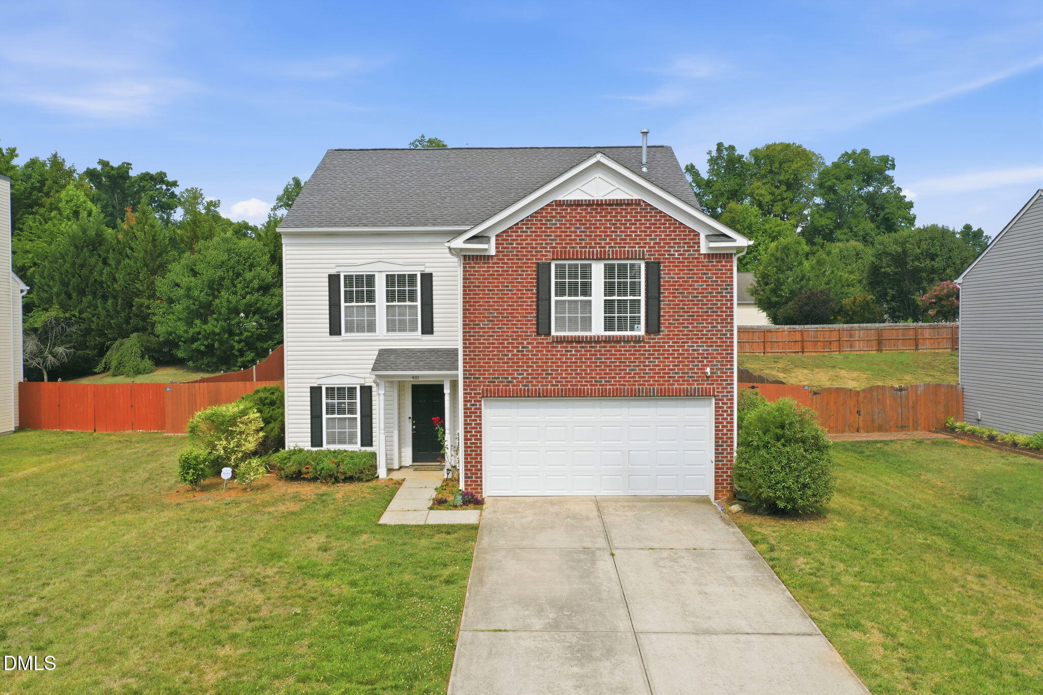 410 Walnut Crossing Drive, Whitsett, NC 27377