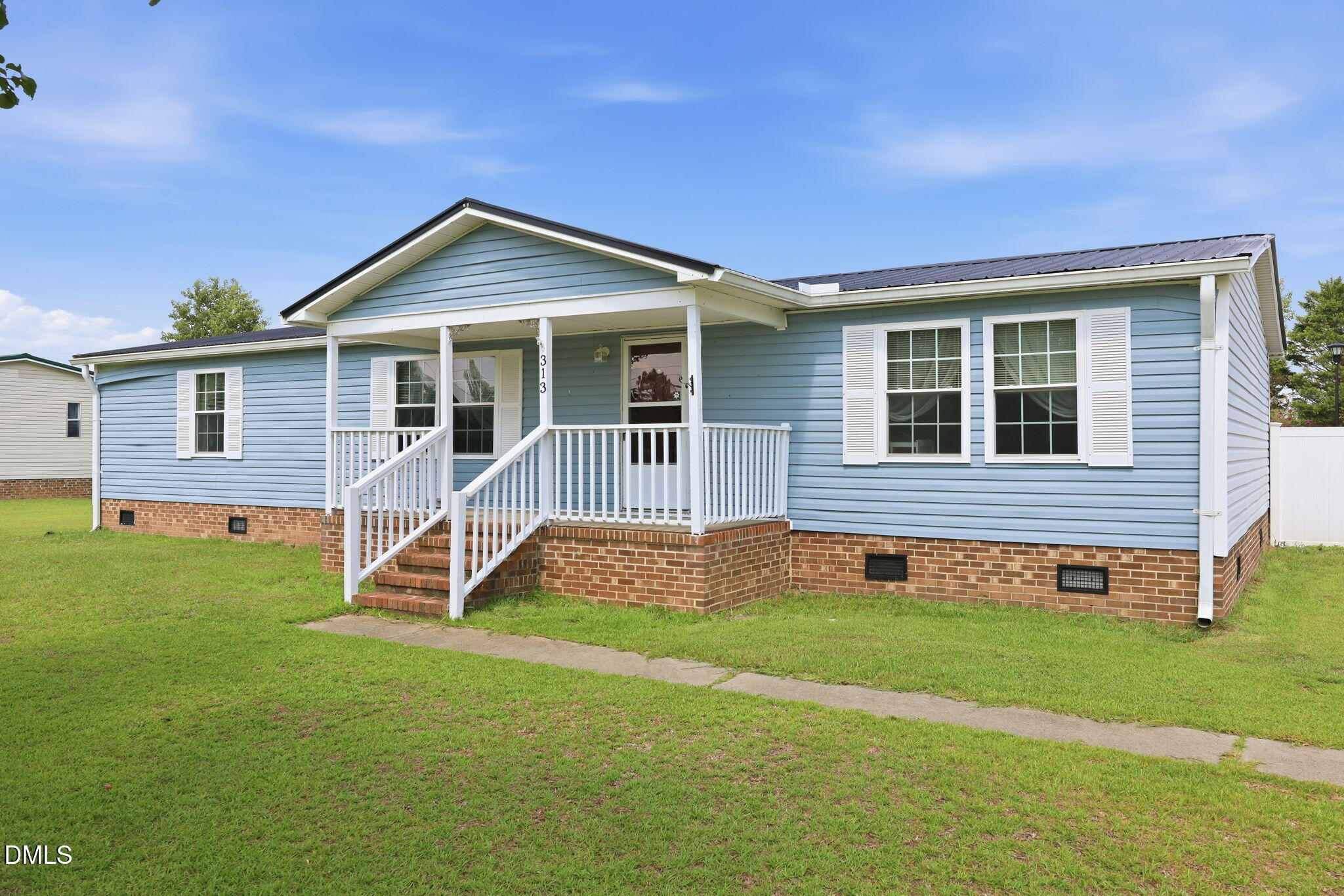 313 Wright Road, Vass, NC 28394