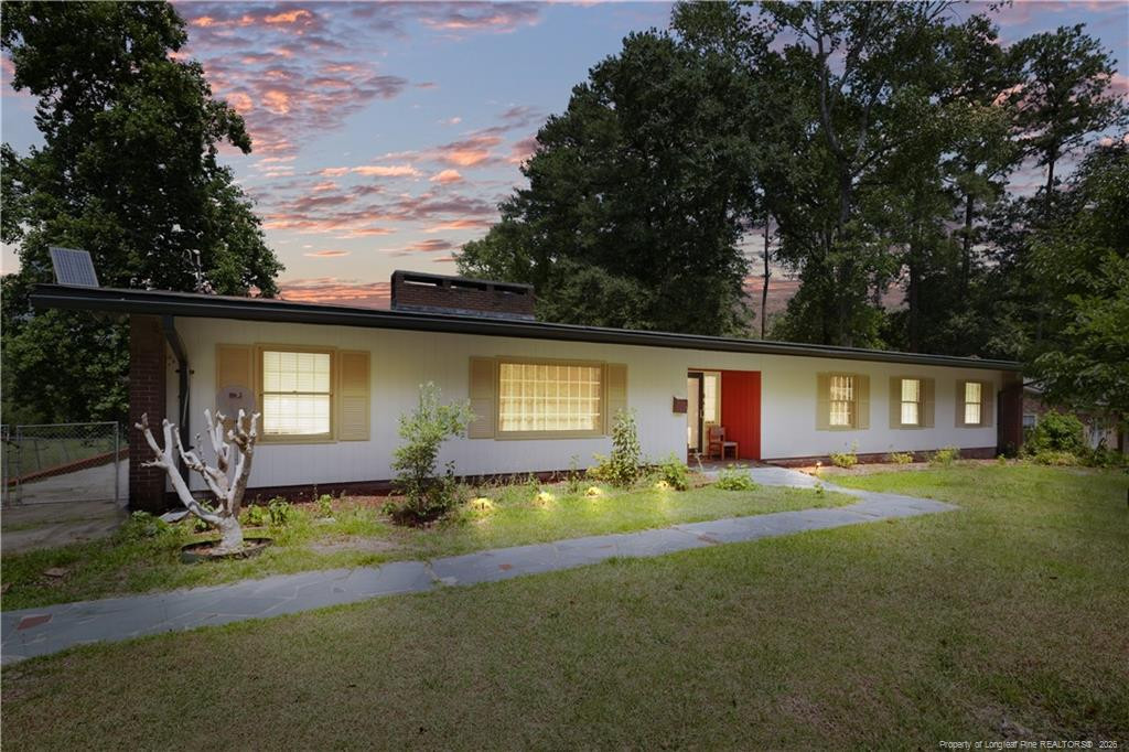 1946 Forest Hills Drive, Fayetteville, NC 28303