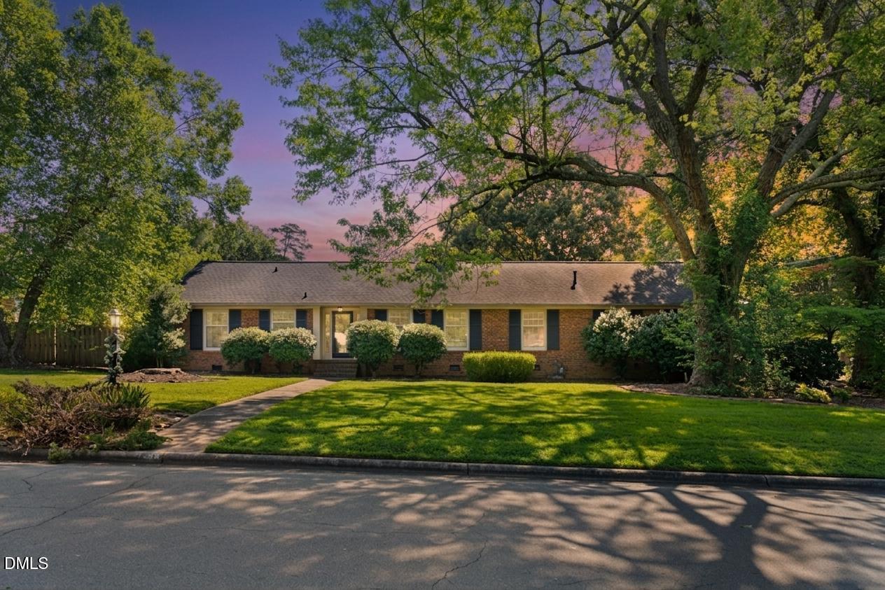 1228 Ridgecrest Avenue, Burlington, NC 27215