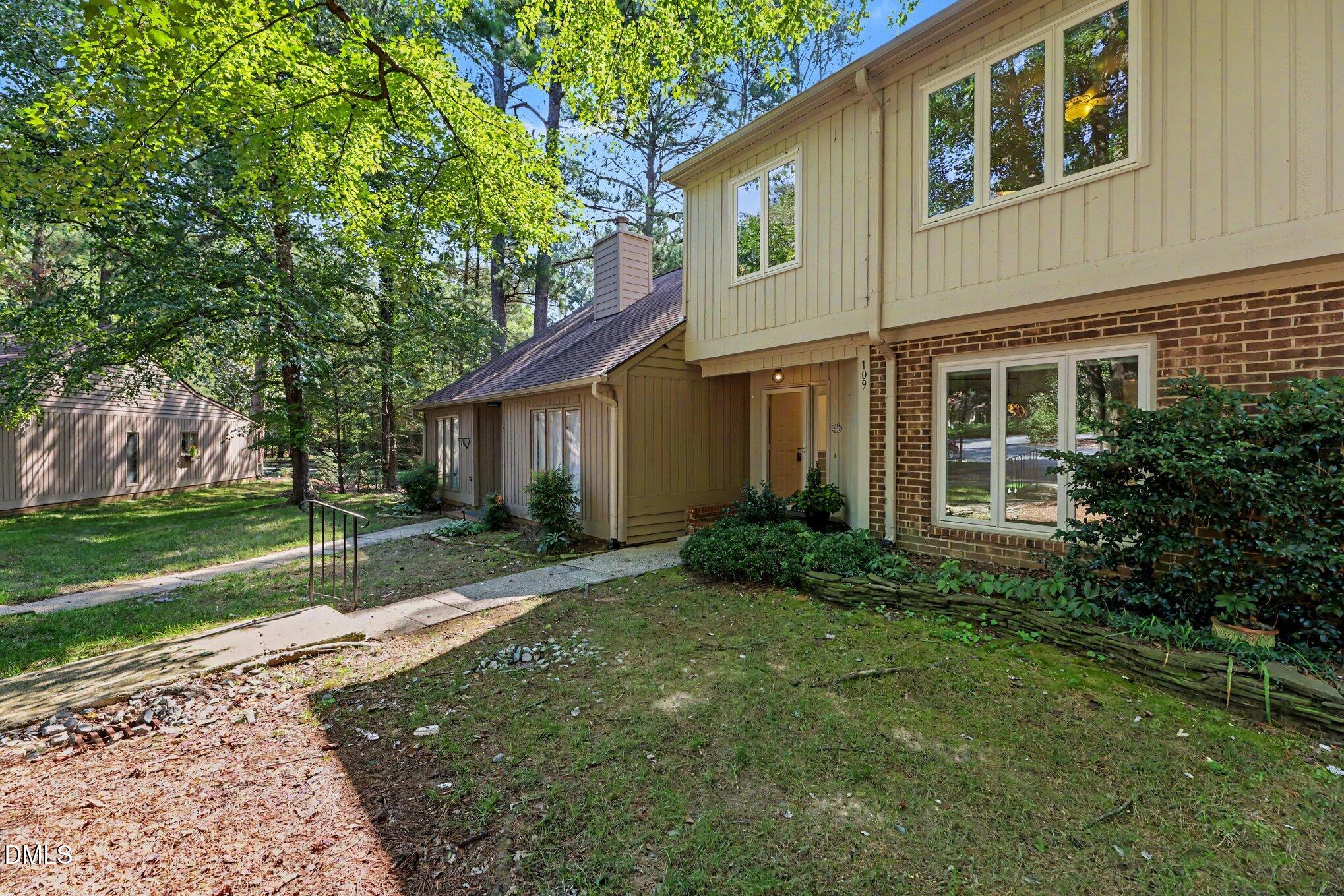 109 Mossbark Lane, Chapel Hill, NC 27514