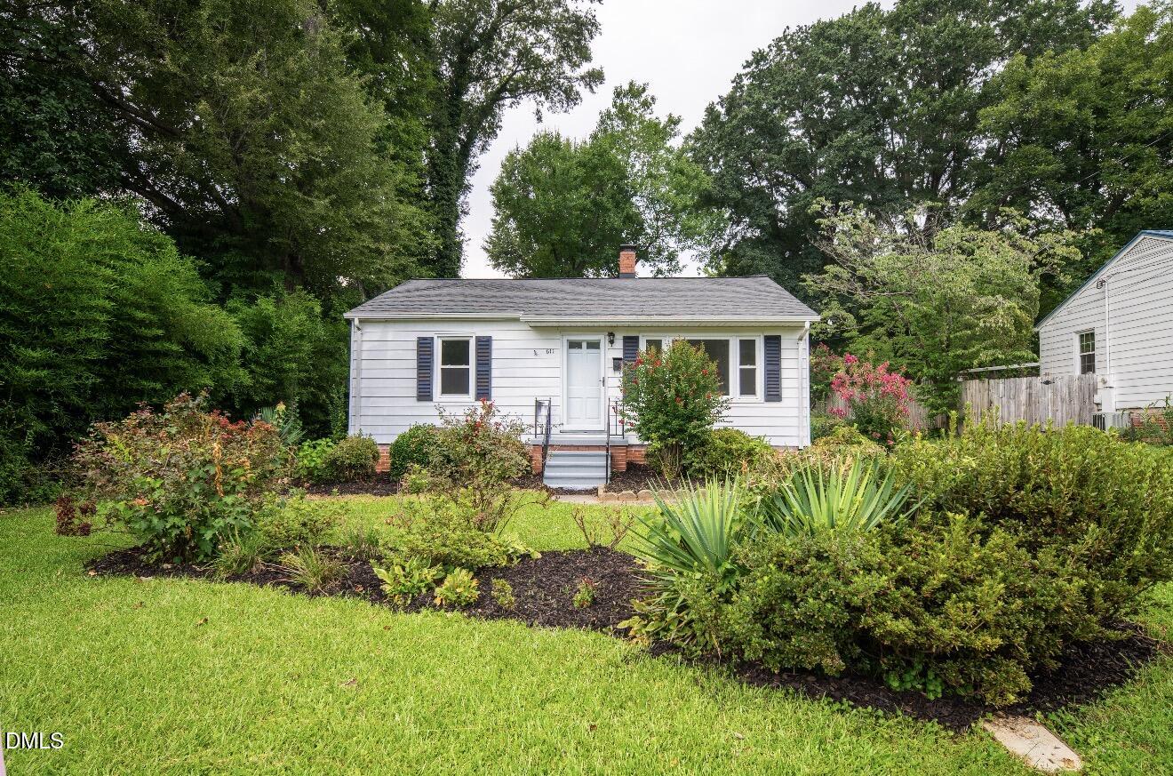611 E Finch Street, Siler City, NC 27344