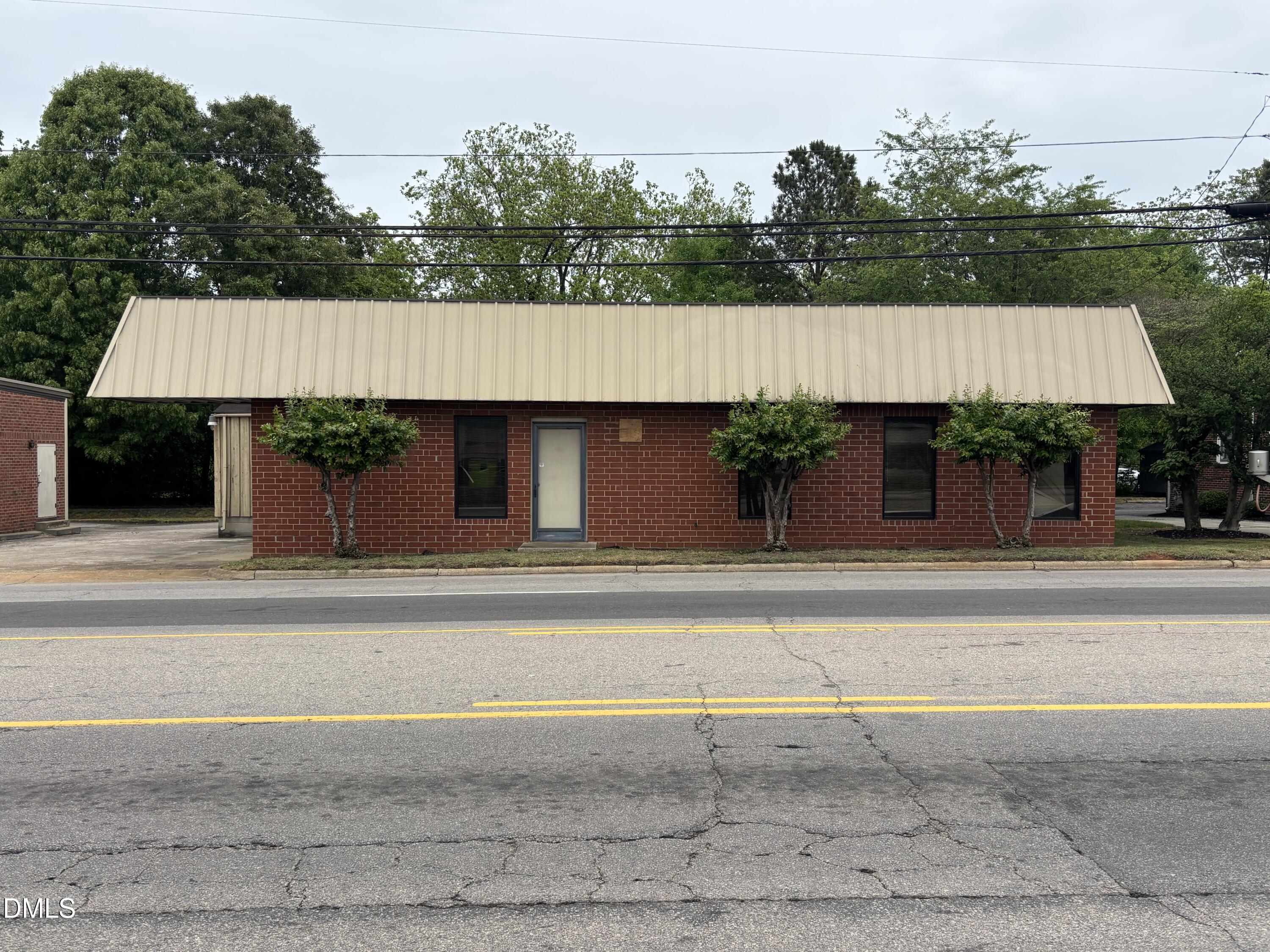 1320-1322 Dabney Drive, Henderson, NC 27536