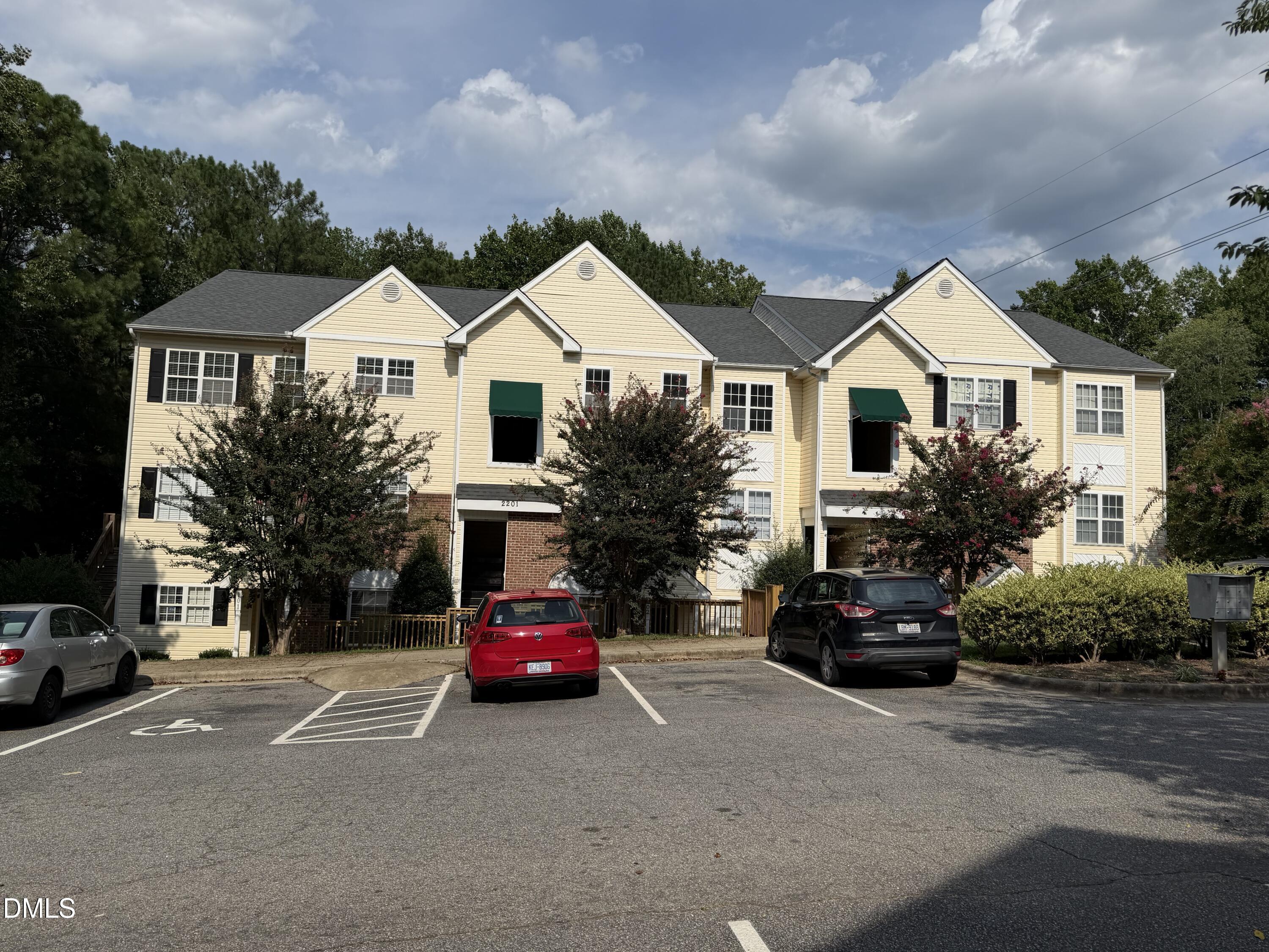 2201 Mountain Mist Court 302, Raleigh, NC 27603