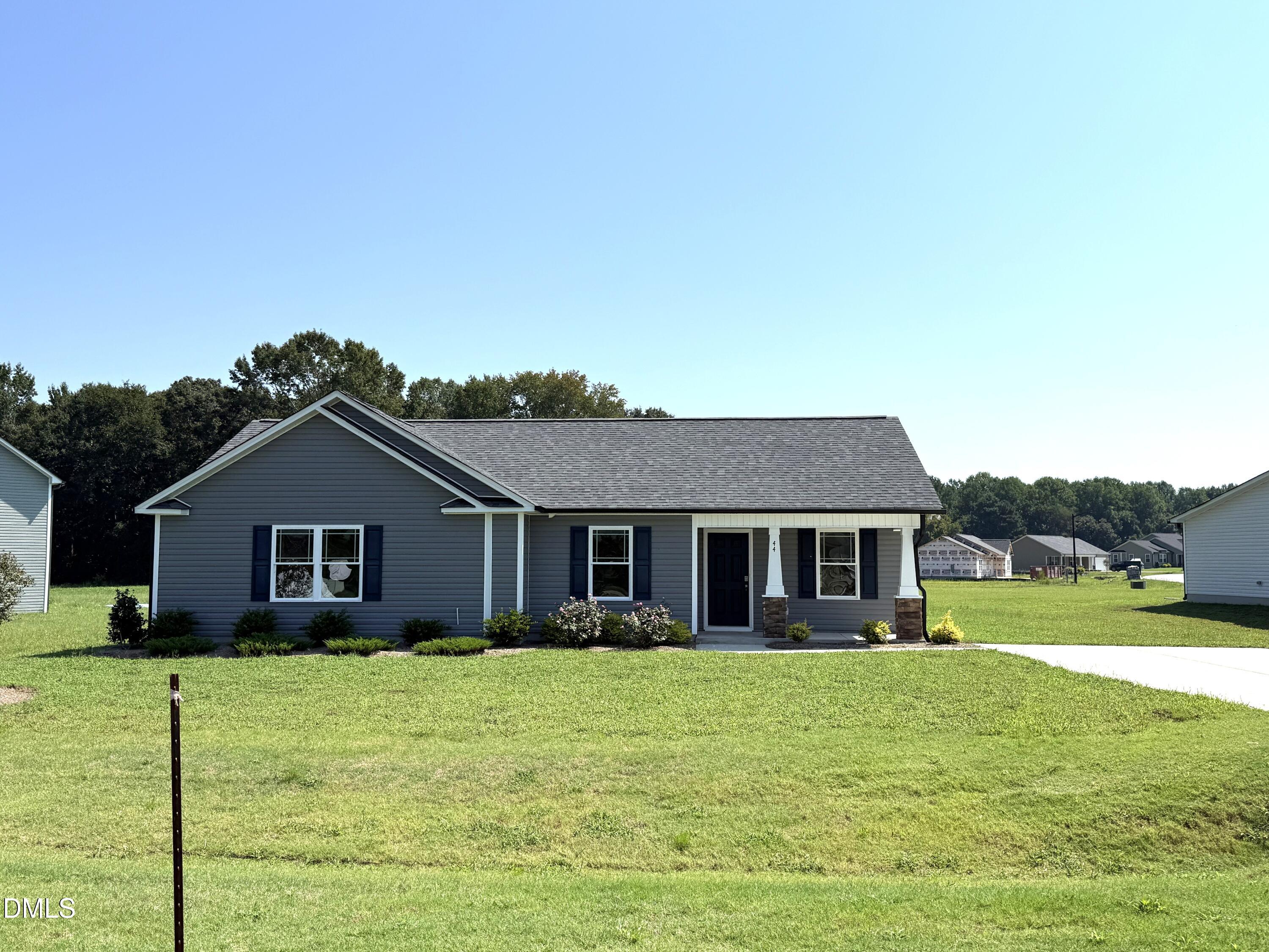 44 Harvest Hills Lane, Dunn, NC 28334