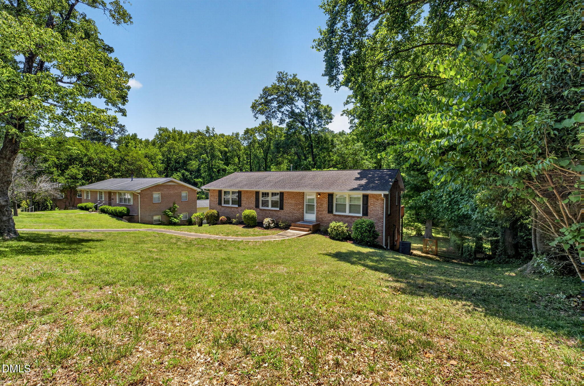 1224 Pineview Drive, Raleigh, NC 27606
