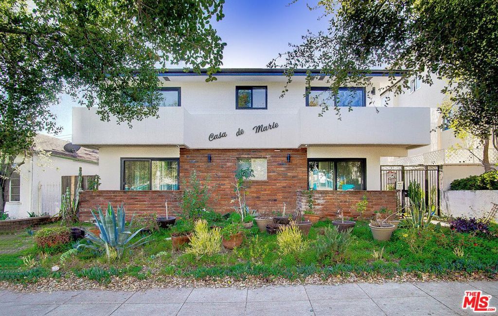 722 Lincoln Boulevard 3