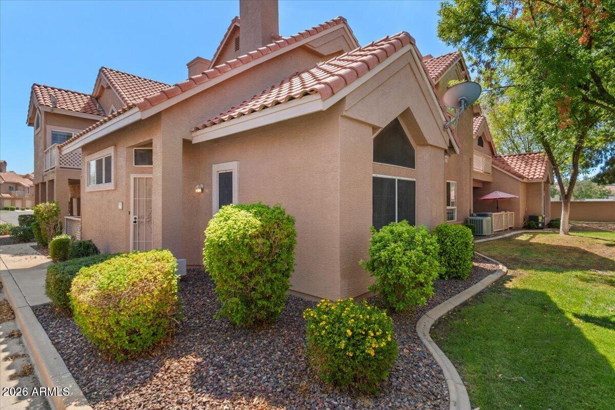 1633 E LAKESIDE Drive 76, Gilbert, AZ 85234