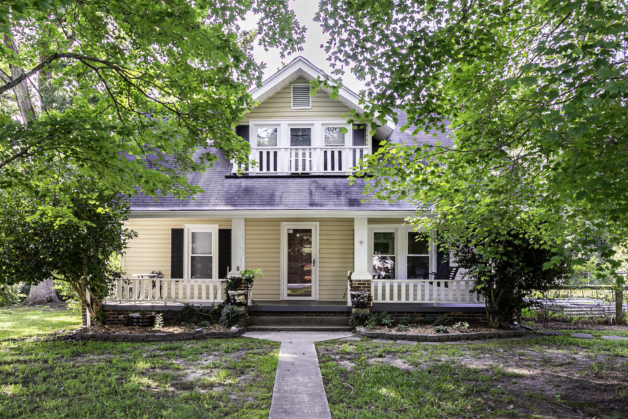 570 W Old Glencoe Road, Burlington, NC 27217