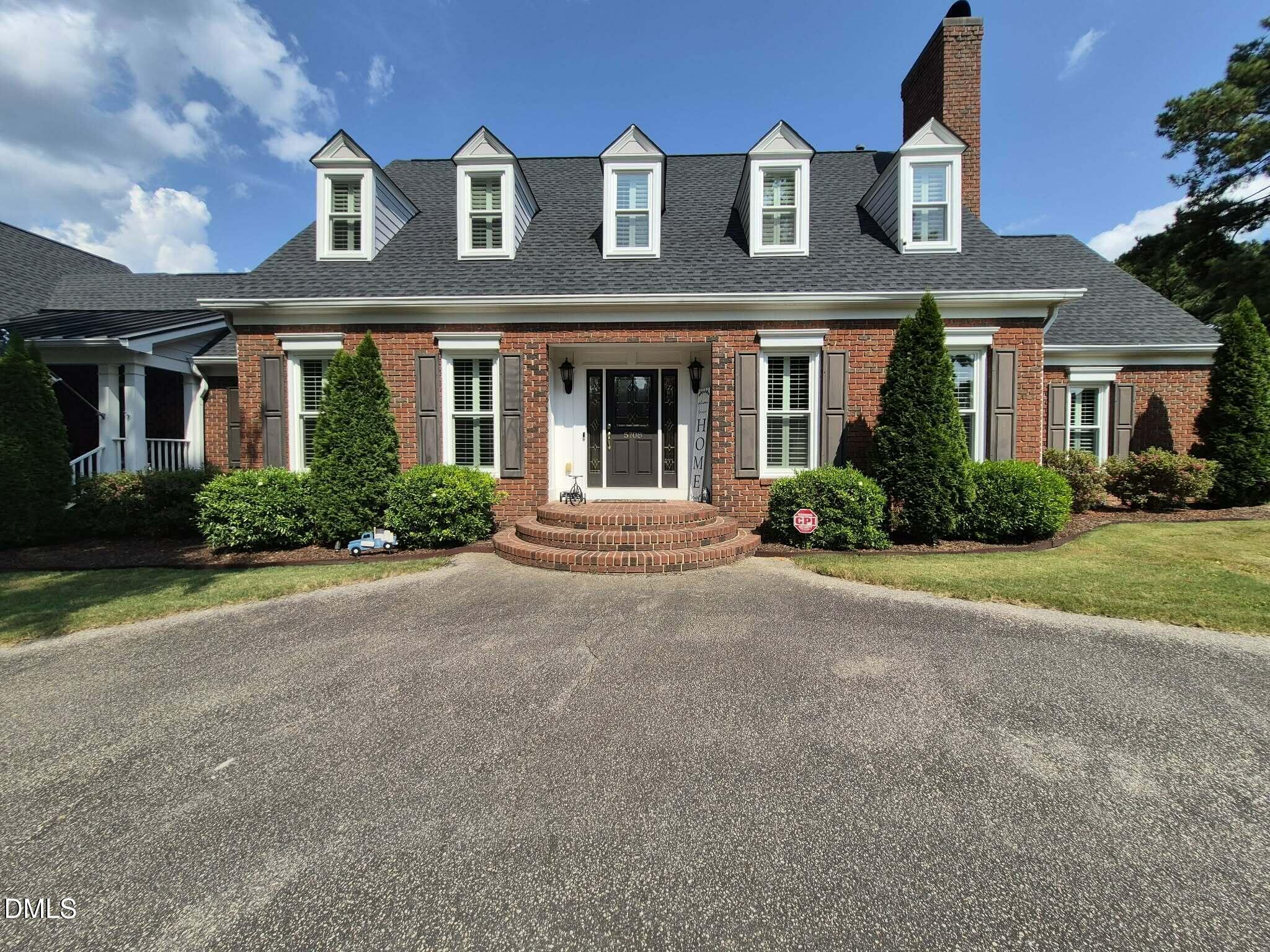 5708 Castlebrook Drive, Raleigh, NC 27604