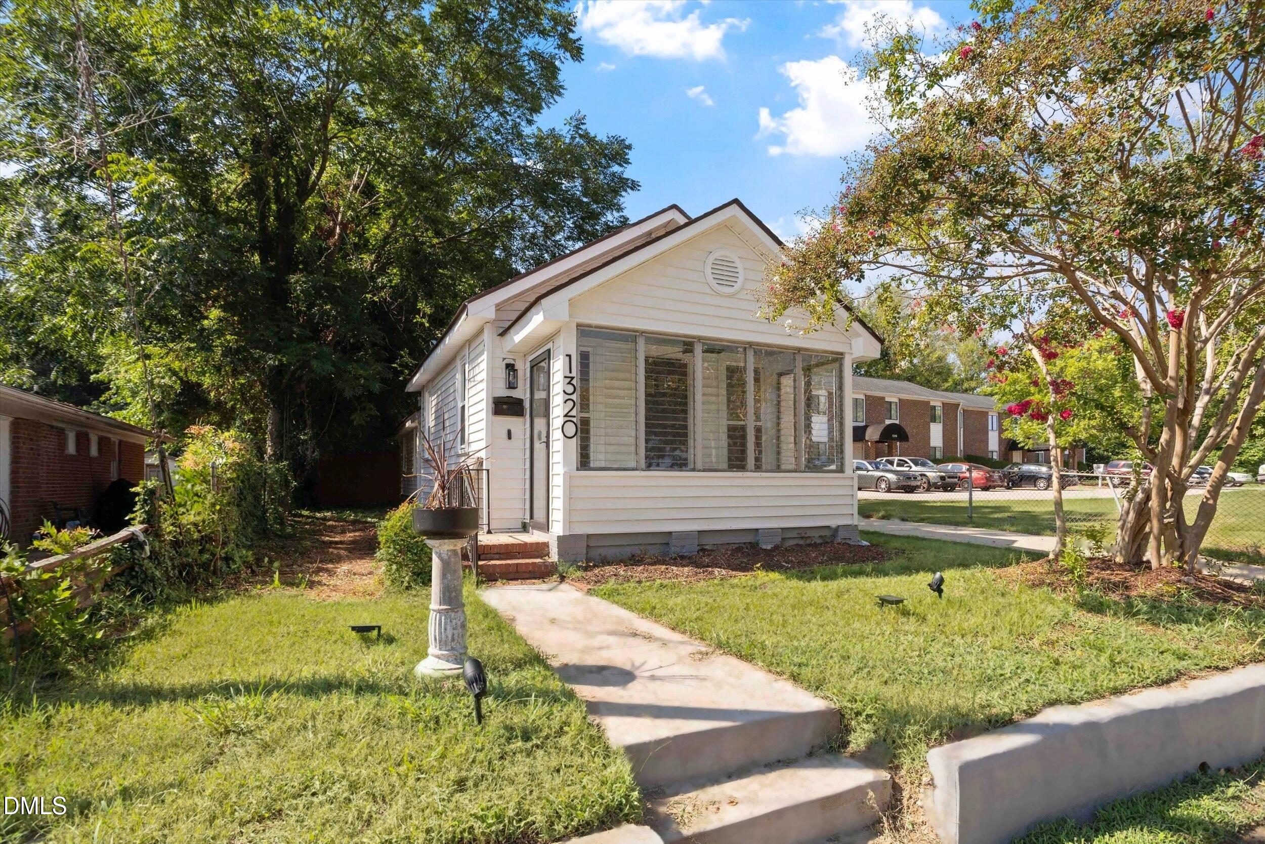 1320 Oakwood Avenue, Raleigh, NC 27610