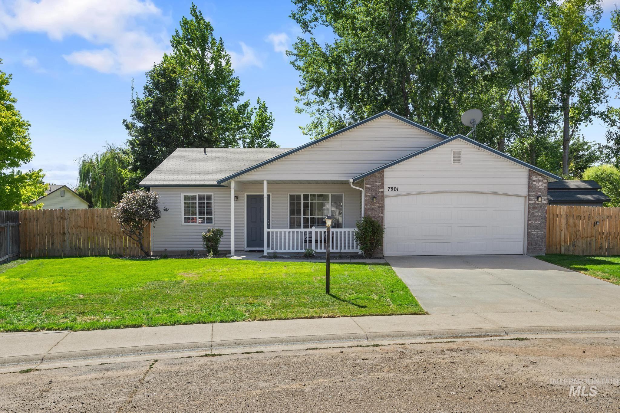 7801 E Mountain Oak Dr, Nampa ID 83687