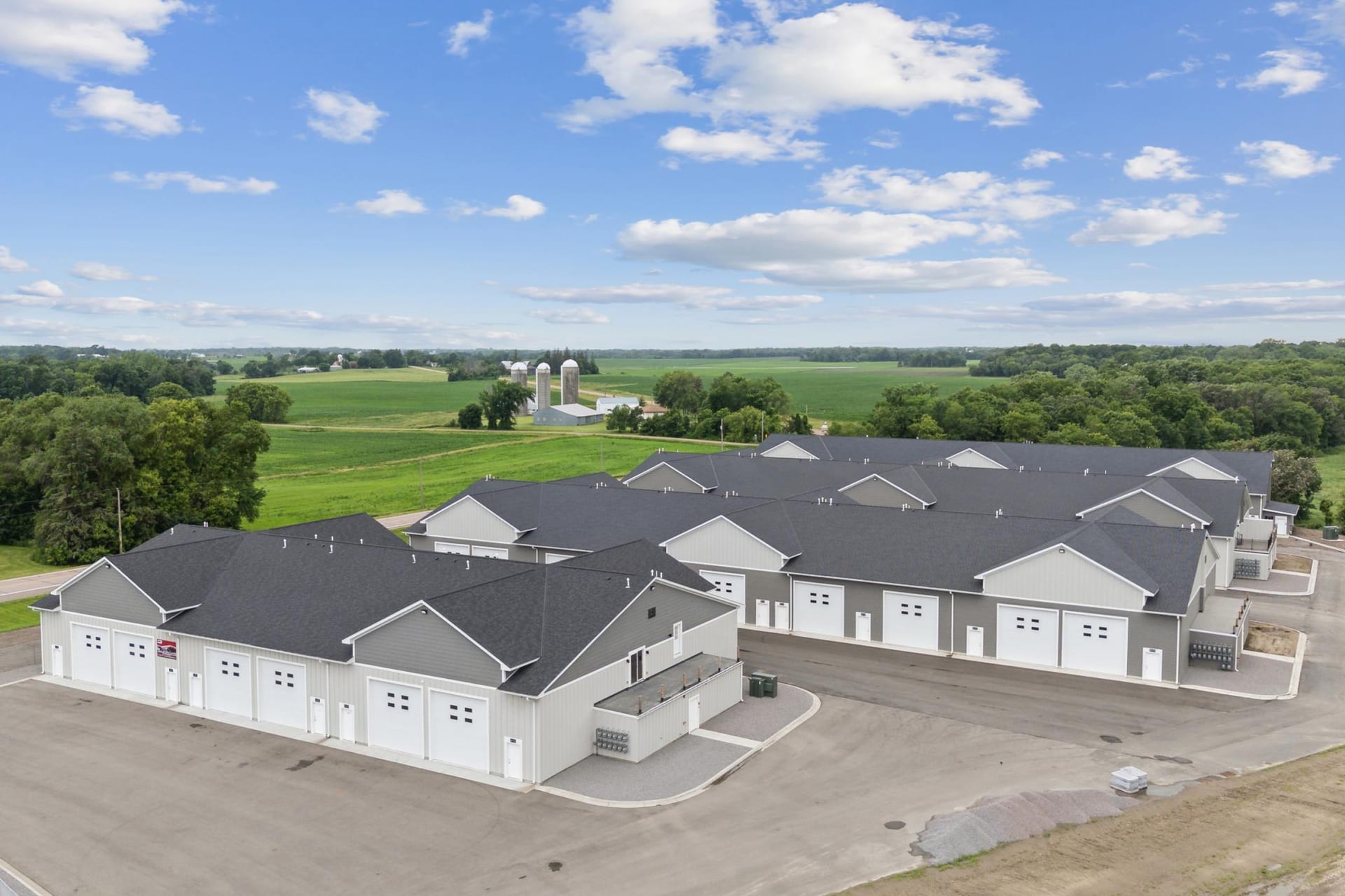 721 Industrial Boulevard #E15, Watertown, MN 55388