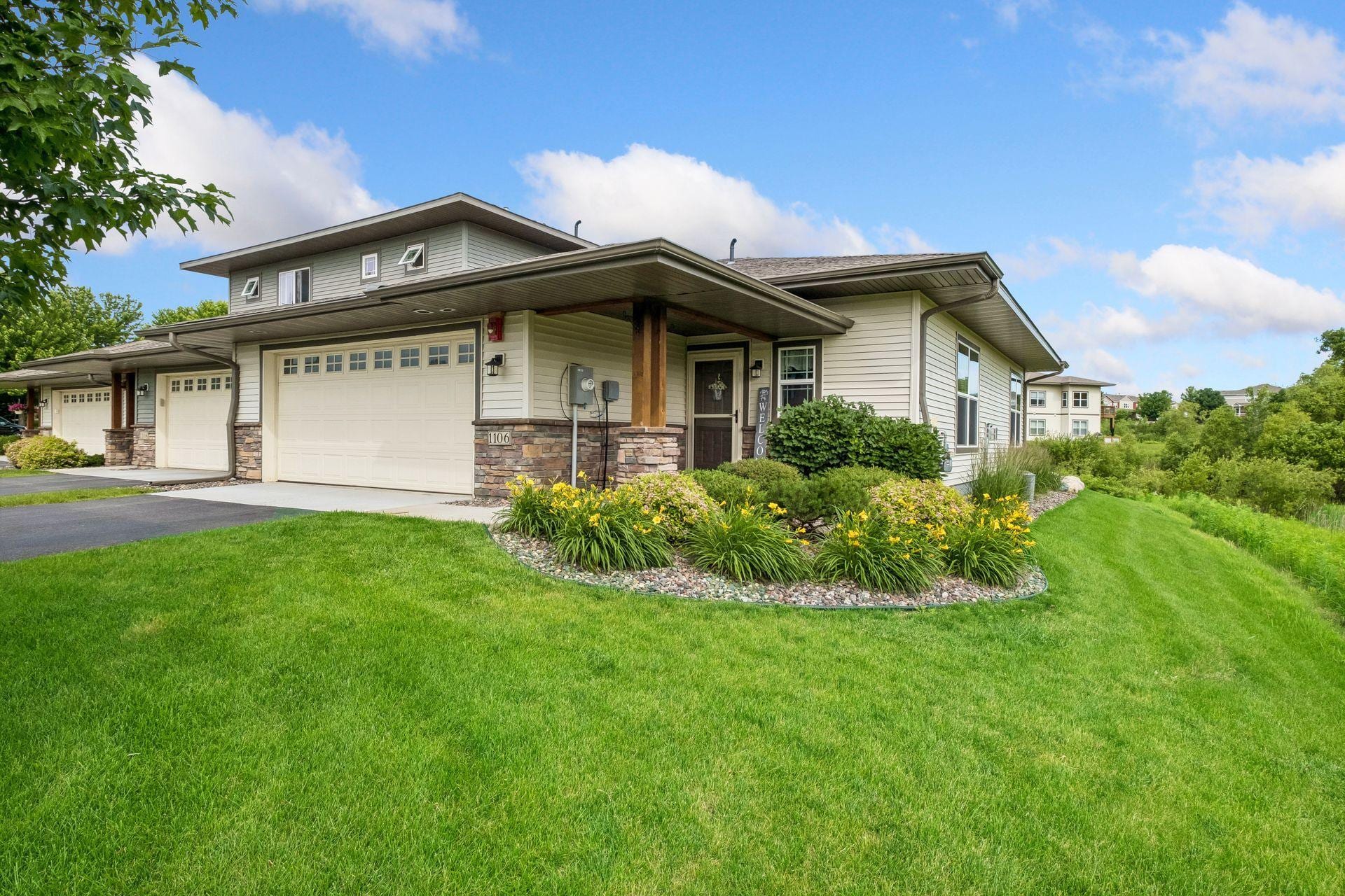 1106 Lorraine Court, Carver, MN 55315