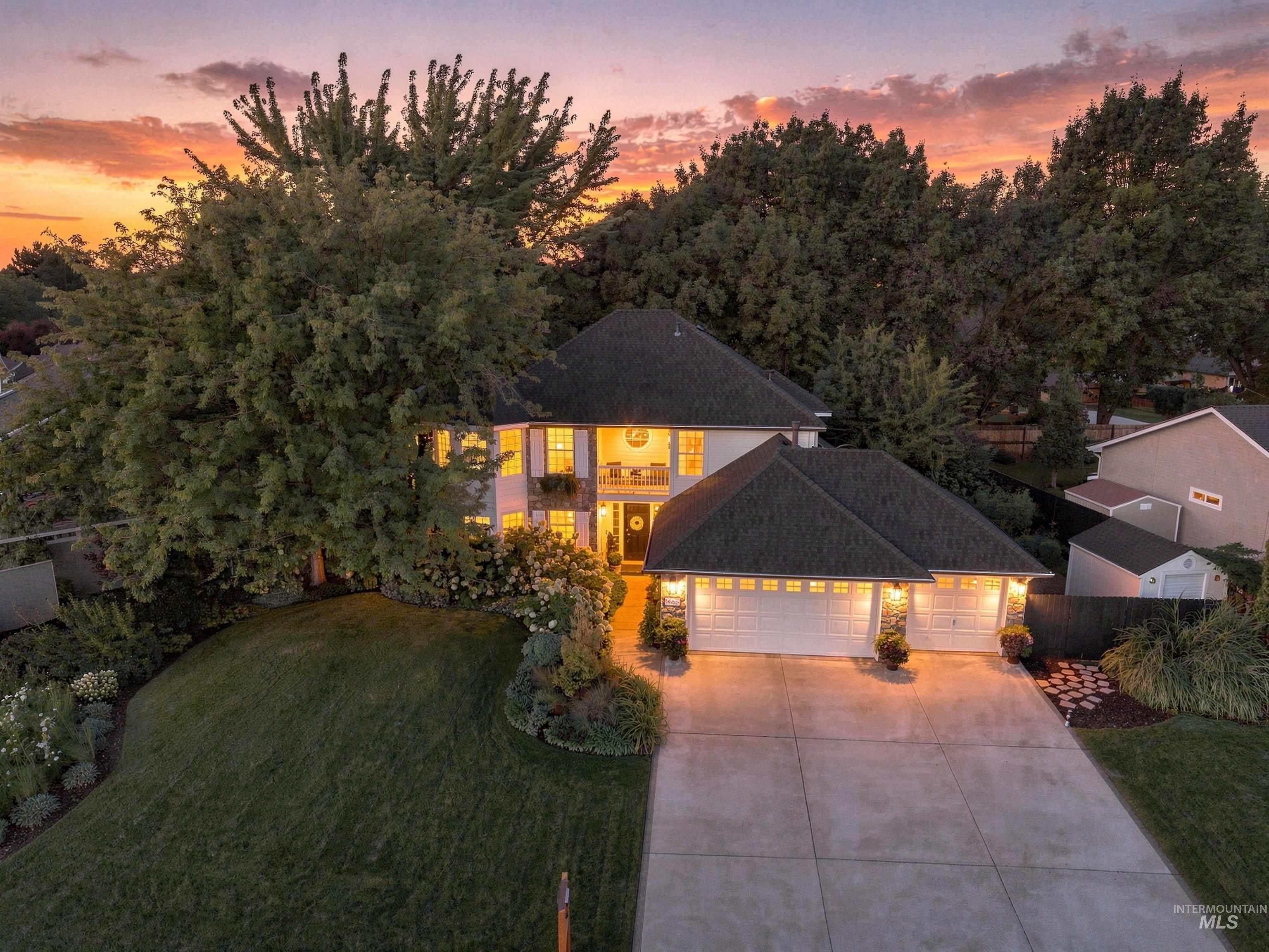 1465 E Hogan Street, Eagle ID 83616