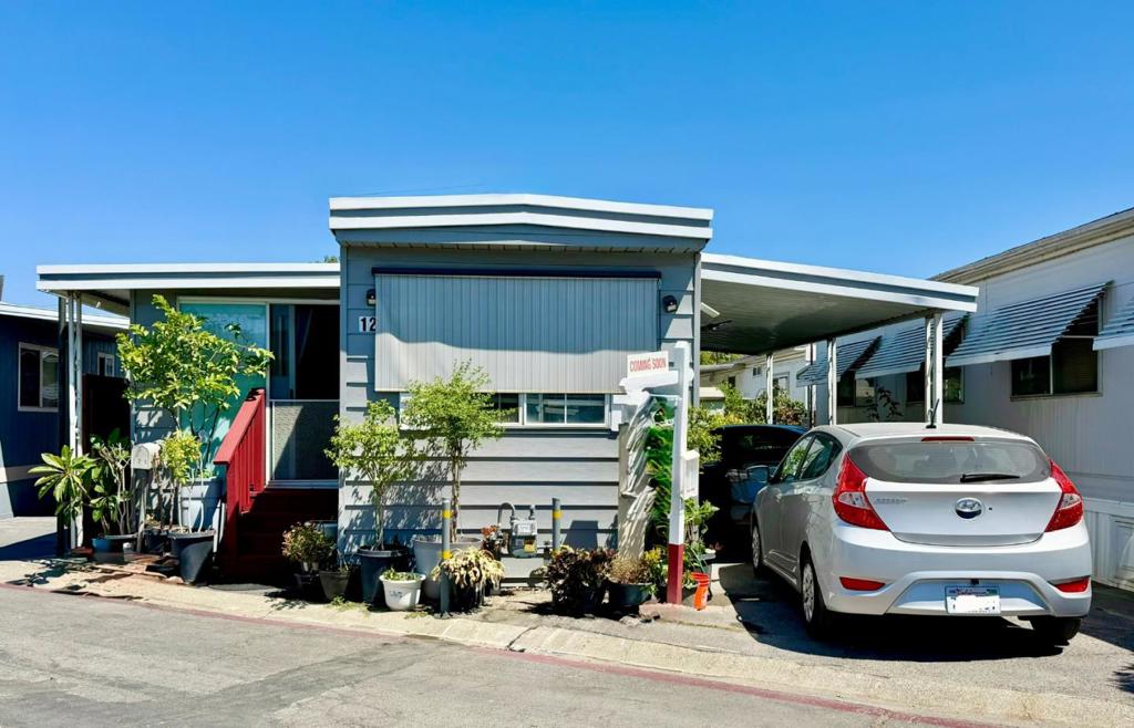 2150 Monterey Highway 125