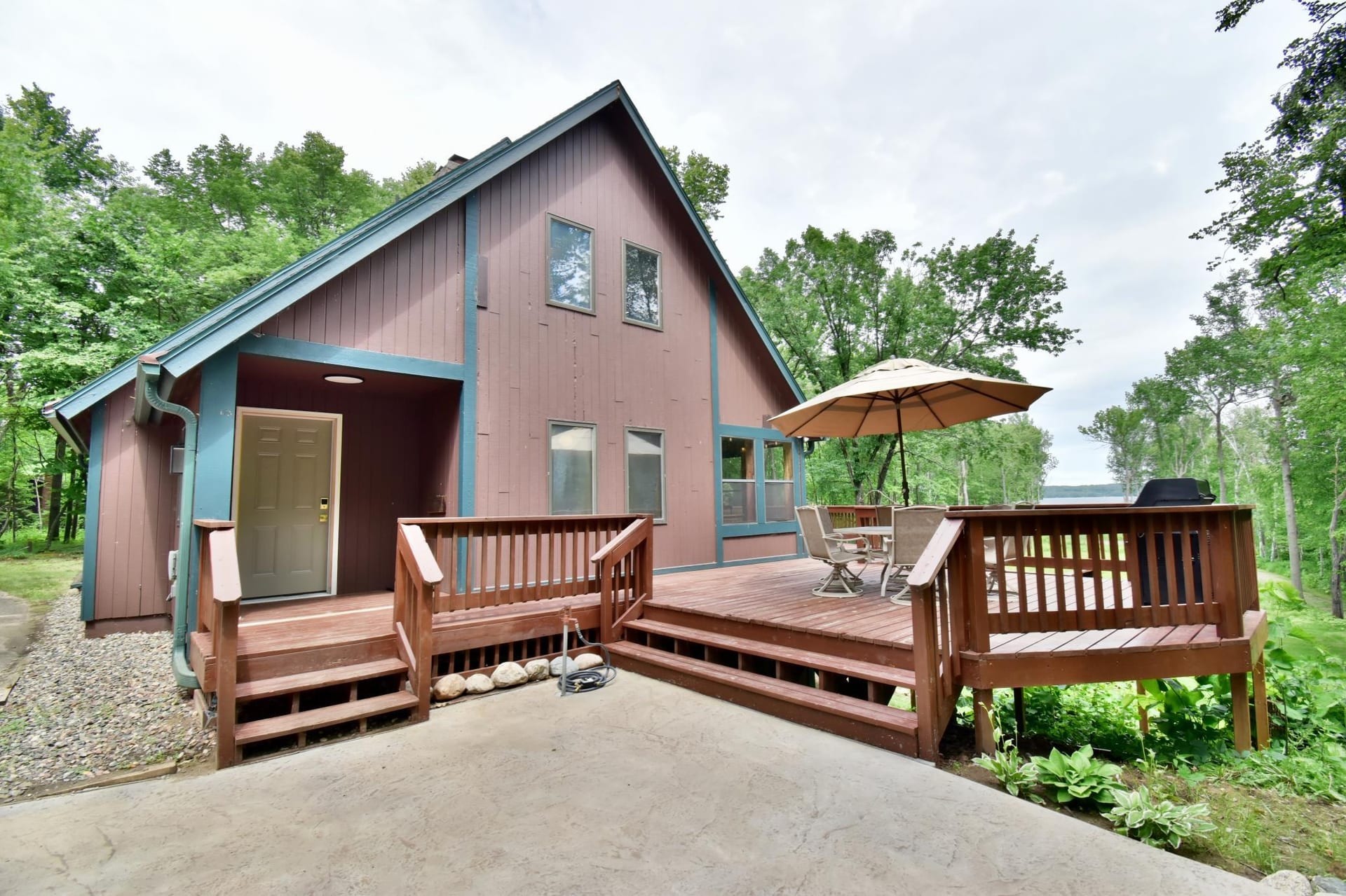 27302 Ridgewood Drive, Merrifield, MN 56465