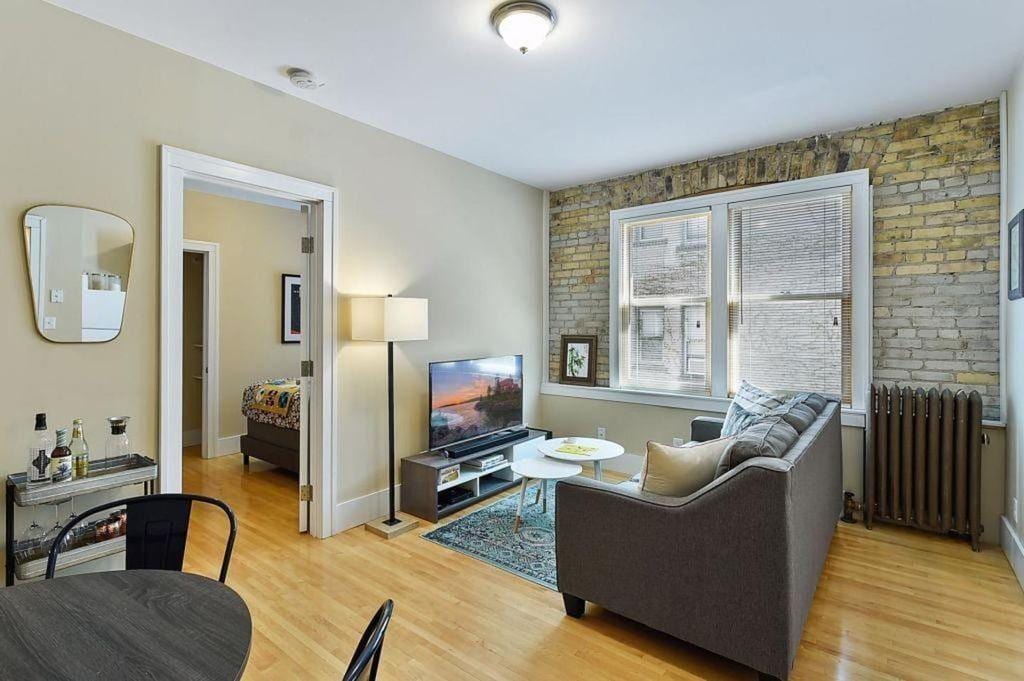 2218 Nicollet Avenue #23, Minneapolis, MN 55404