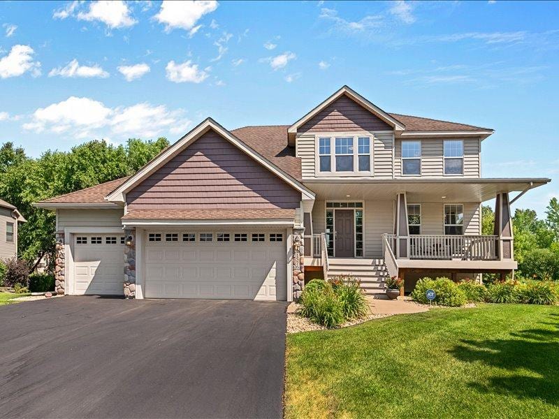 1576 Stoneybrook Drive, Lino Lakes, MN 55038