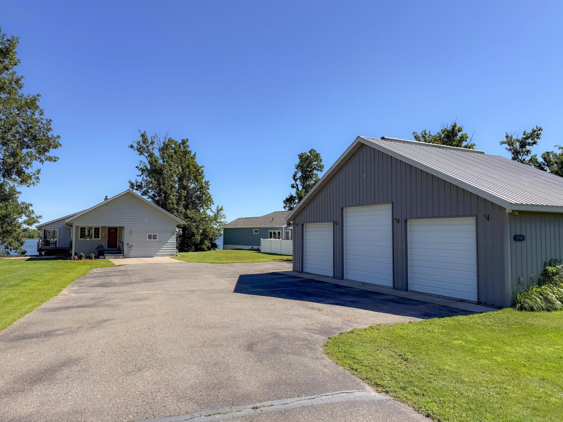 1907 S Lake Irving Drive SW, Bemidji, MN 56601