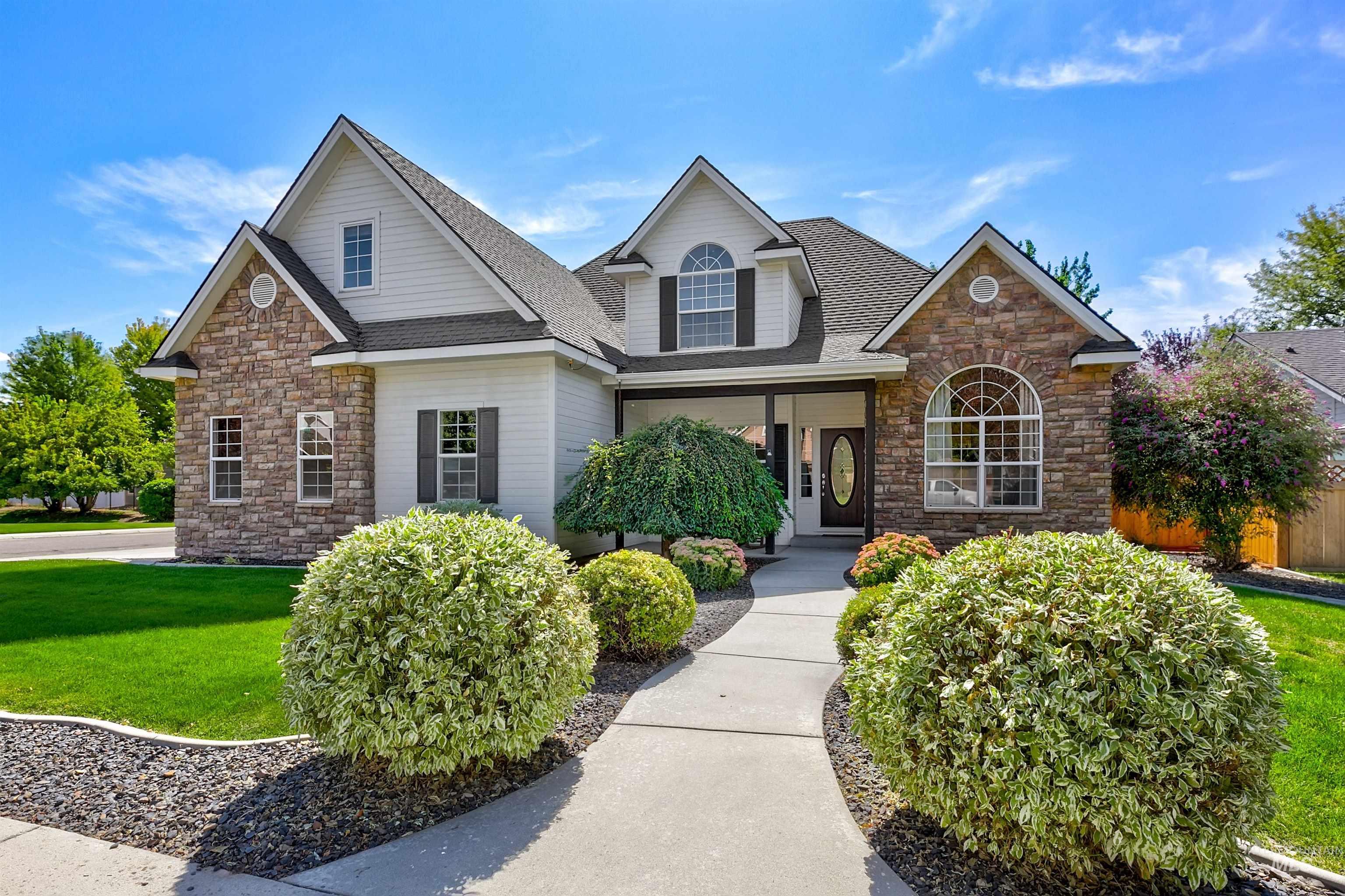 1075 N Falling Water Way, Eagle ID 83616