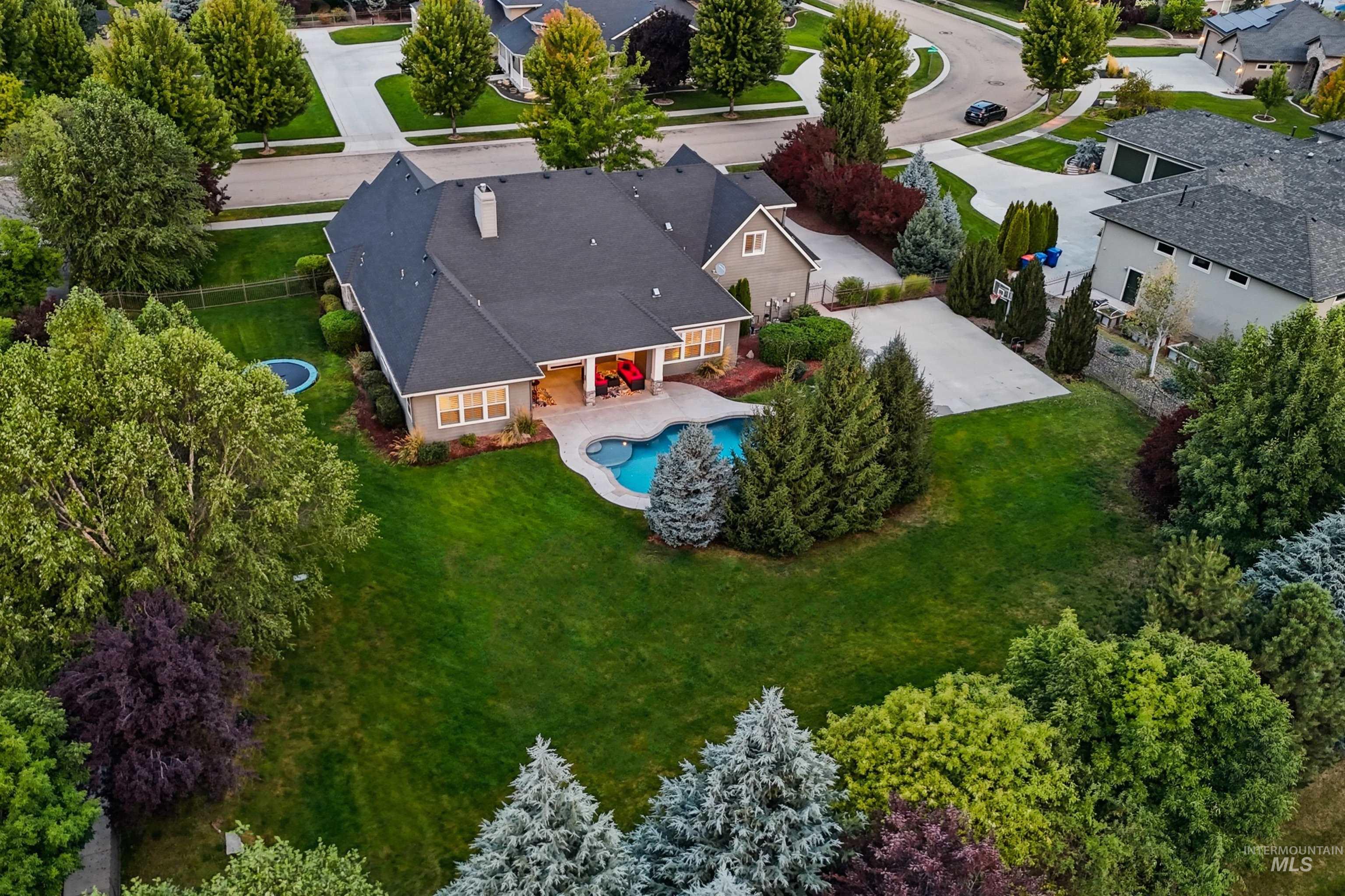 1102 N Lionbridge Ave, Eagle ID 83616