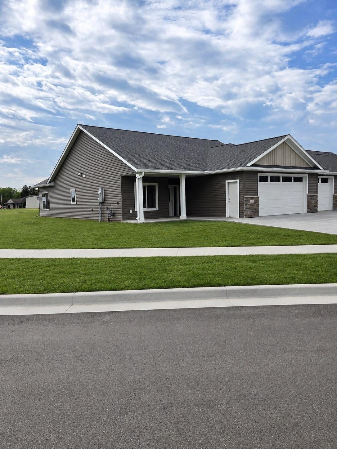 803 3rd Avenue NW, Pine Island, MN 55963