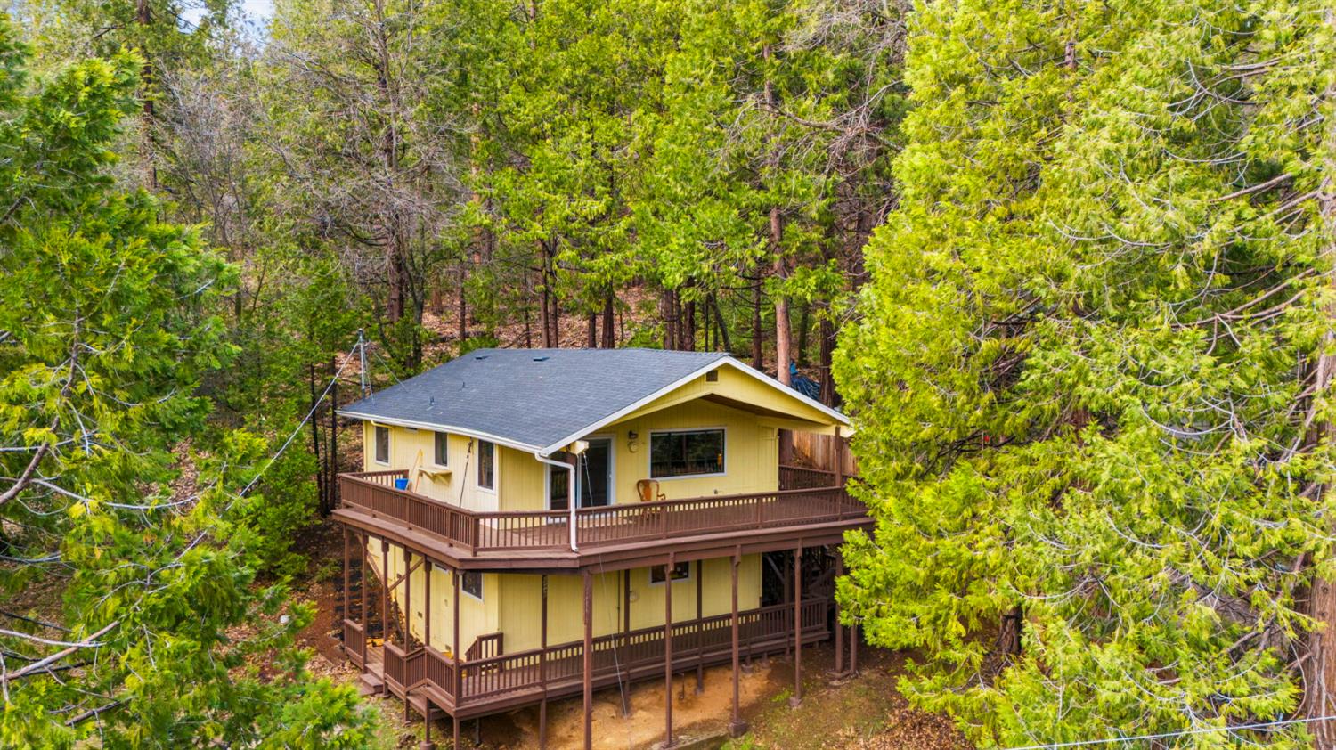 22440 N Tuolumne Rd, Twain Harte, CA 95383-9603