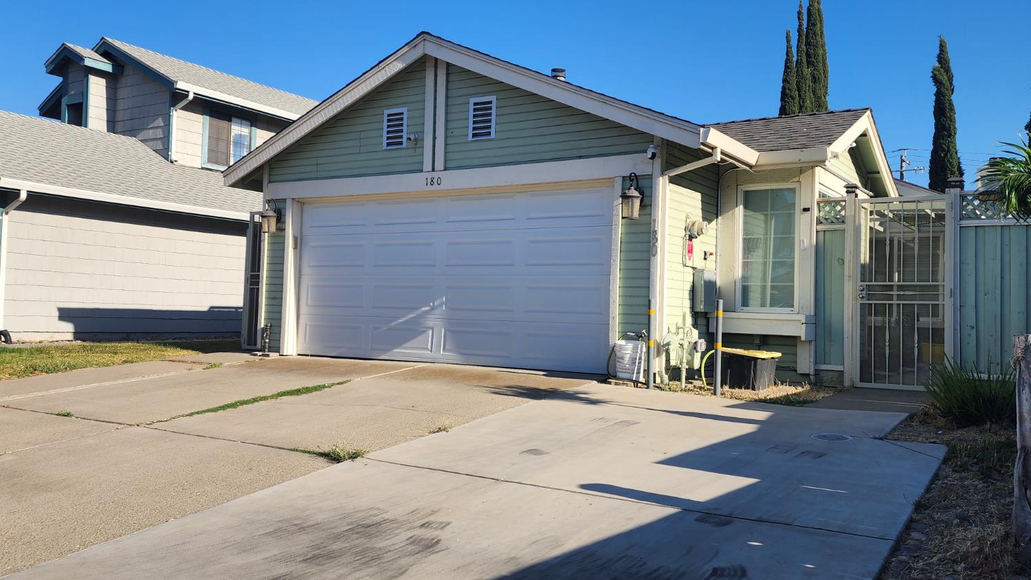 180 Hawthorne Dr, Tracy, CA 95376-1865