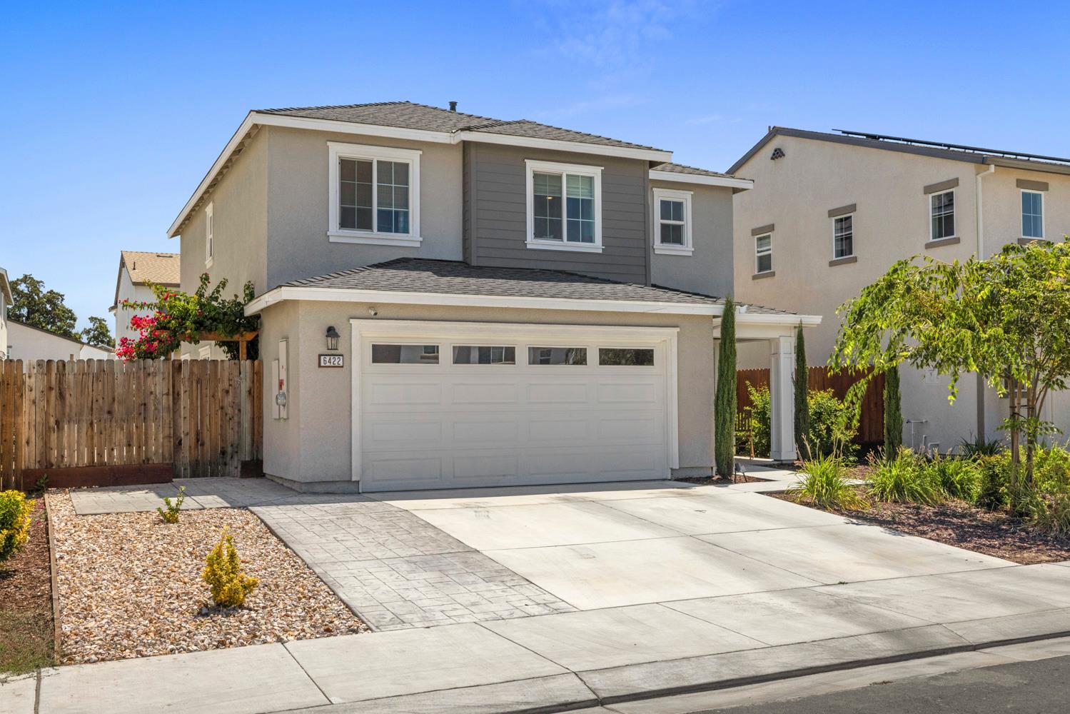 6422 Maple Leaf Ln, Riverbank, CA 95367-3169