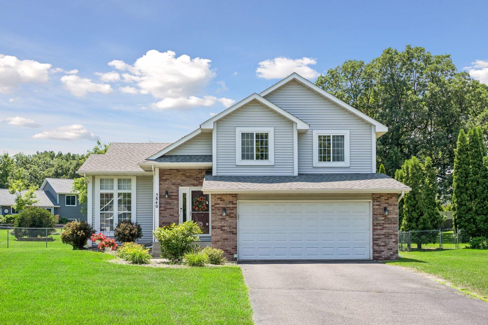 5840 142nd Avenue NW, Anoka, MN 55303