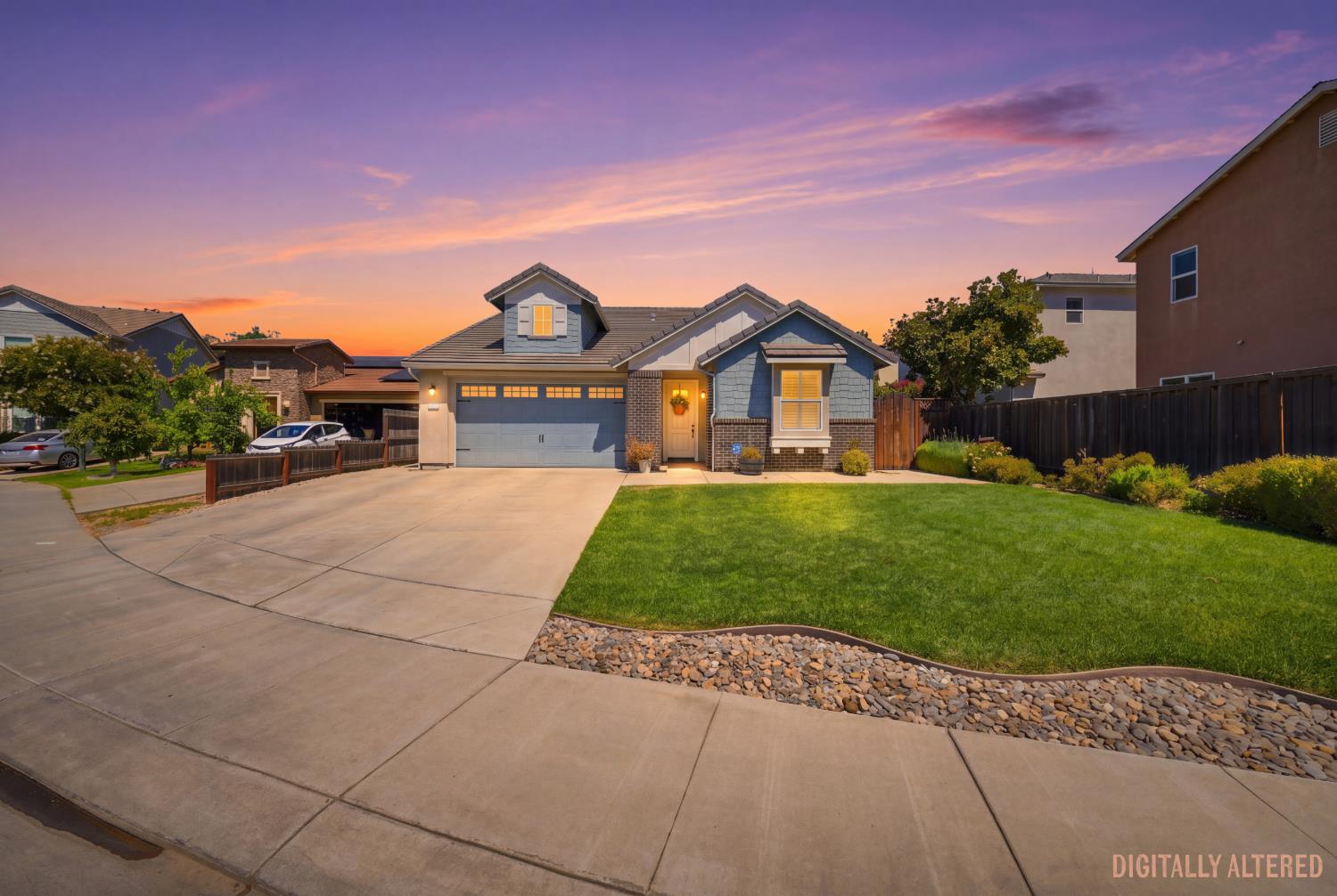 2725 Greenleaf St, Manteca, CA 95337-8484