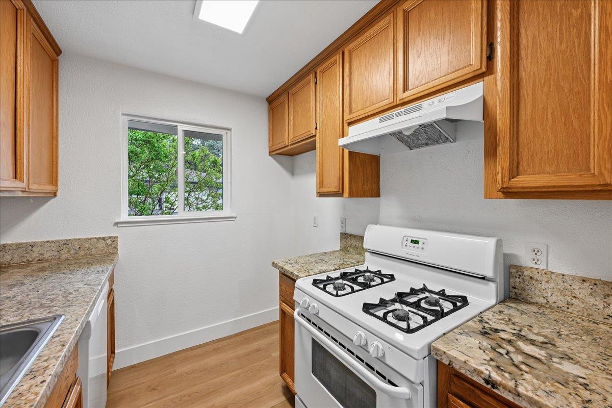 4744 Greenholme Dr #4, Sacramento, CA 95842-3219