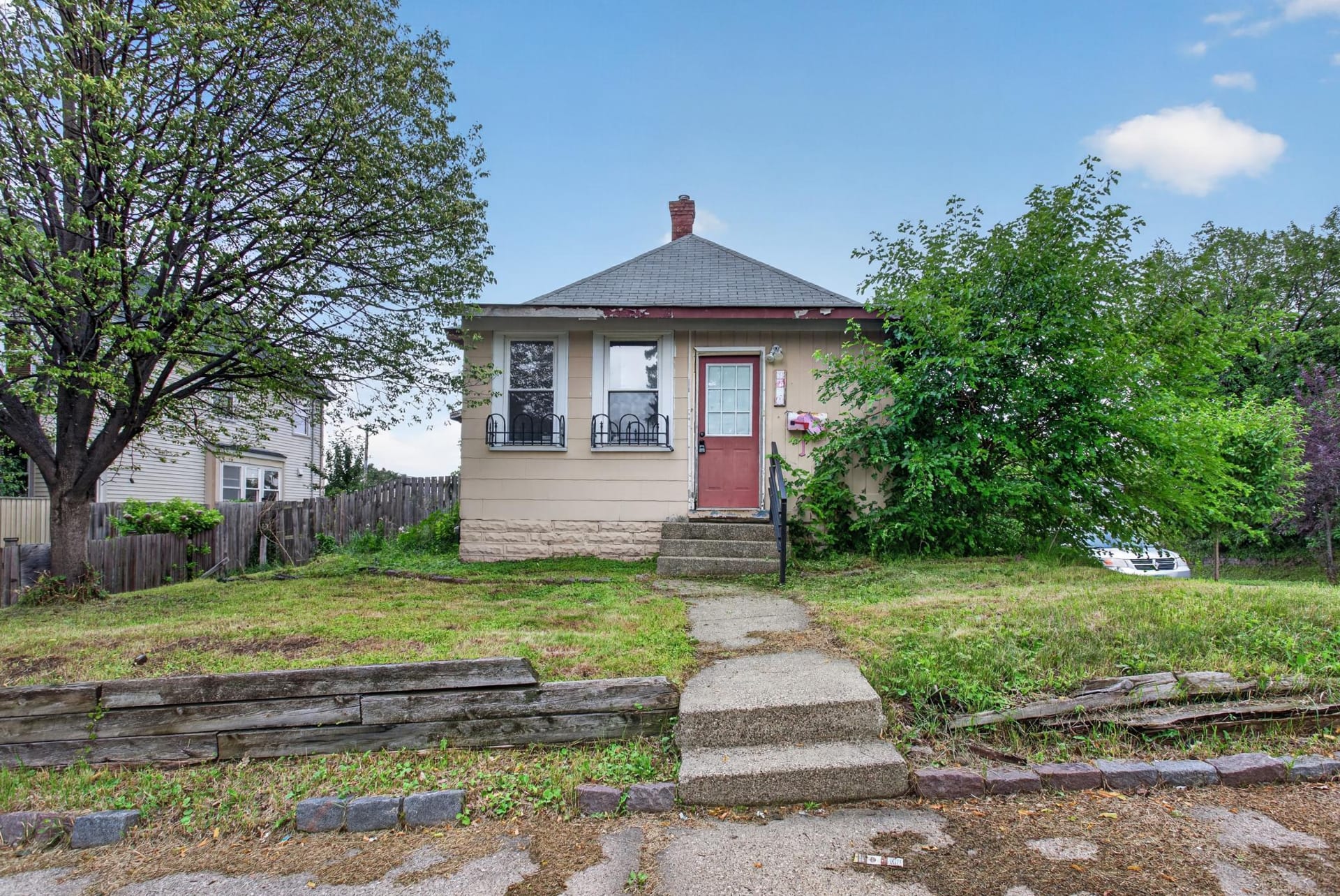 3700 N 6th Street, Minneapolis, MN 55412