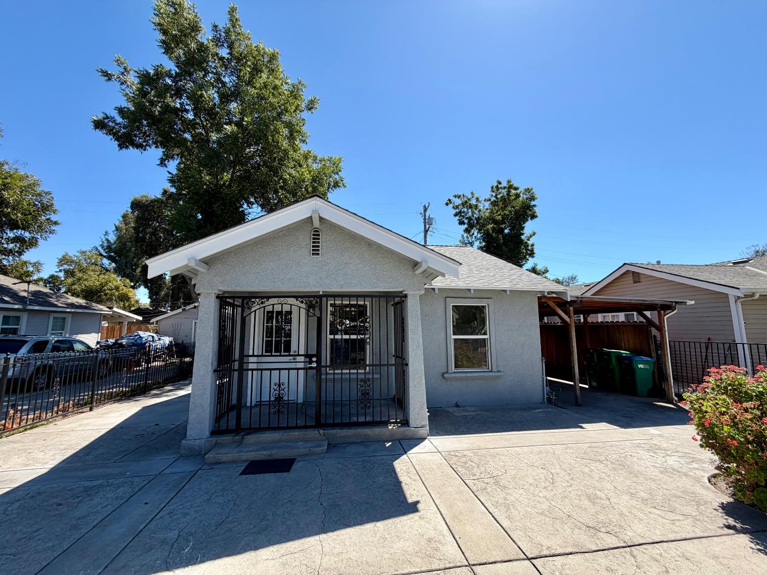 1824 E Acacia St, Stockton, CA 95205