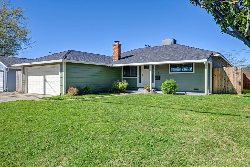 3639 Whitney Ave, Sacramento, CA 95821-3127