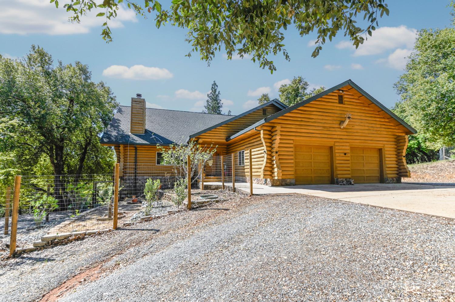 21416 Robin Ln, Pine Grove, CA 95665-9785