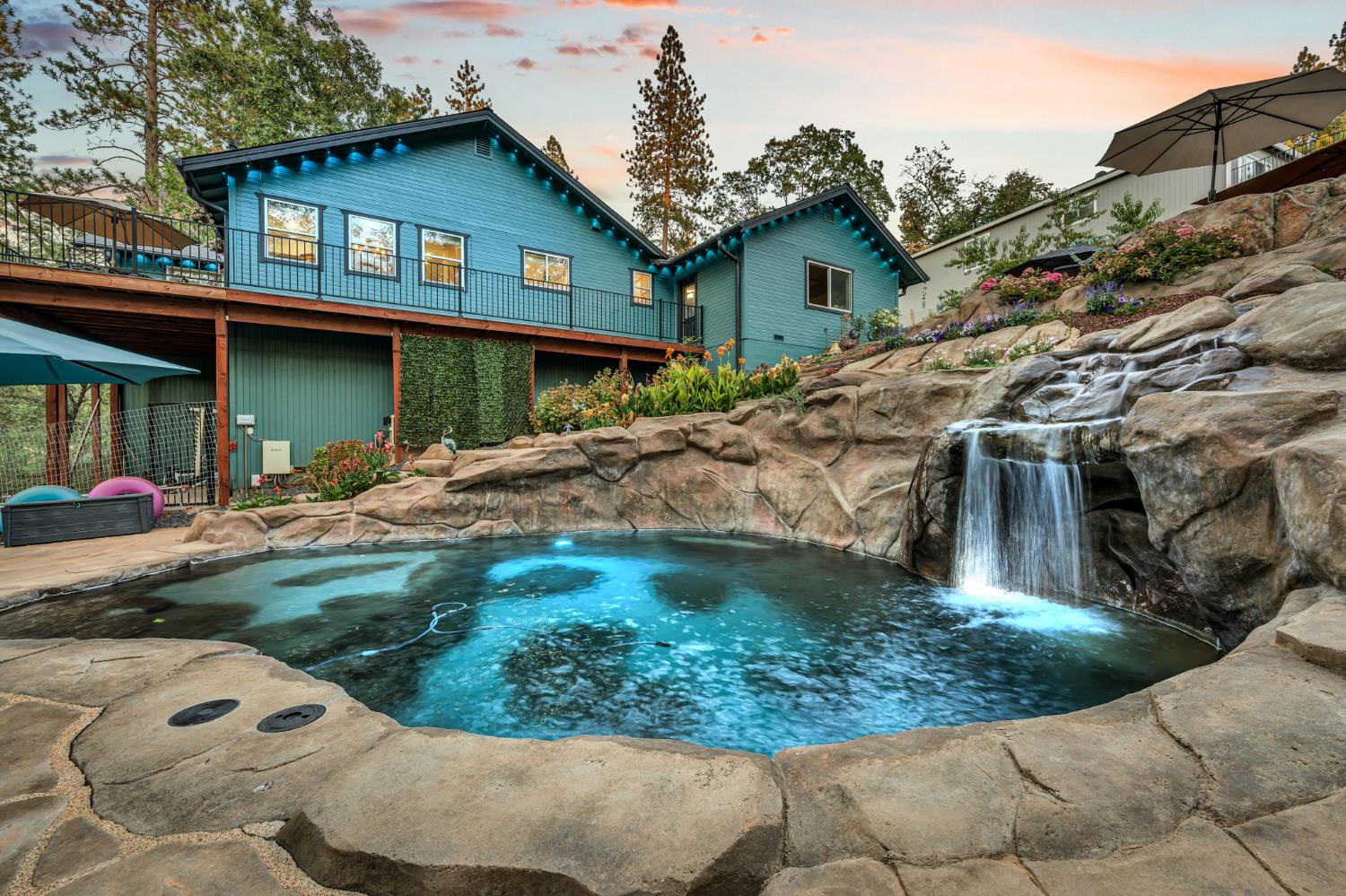 21930 Placer Hills Rd, Colfax, CA 95713-9522
