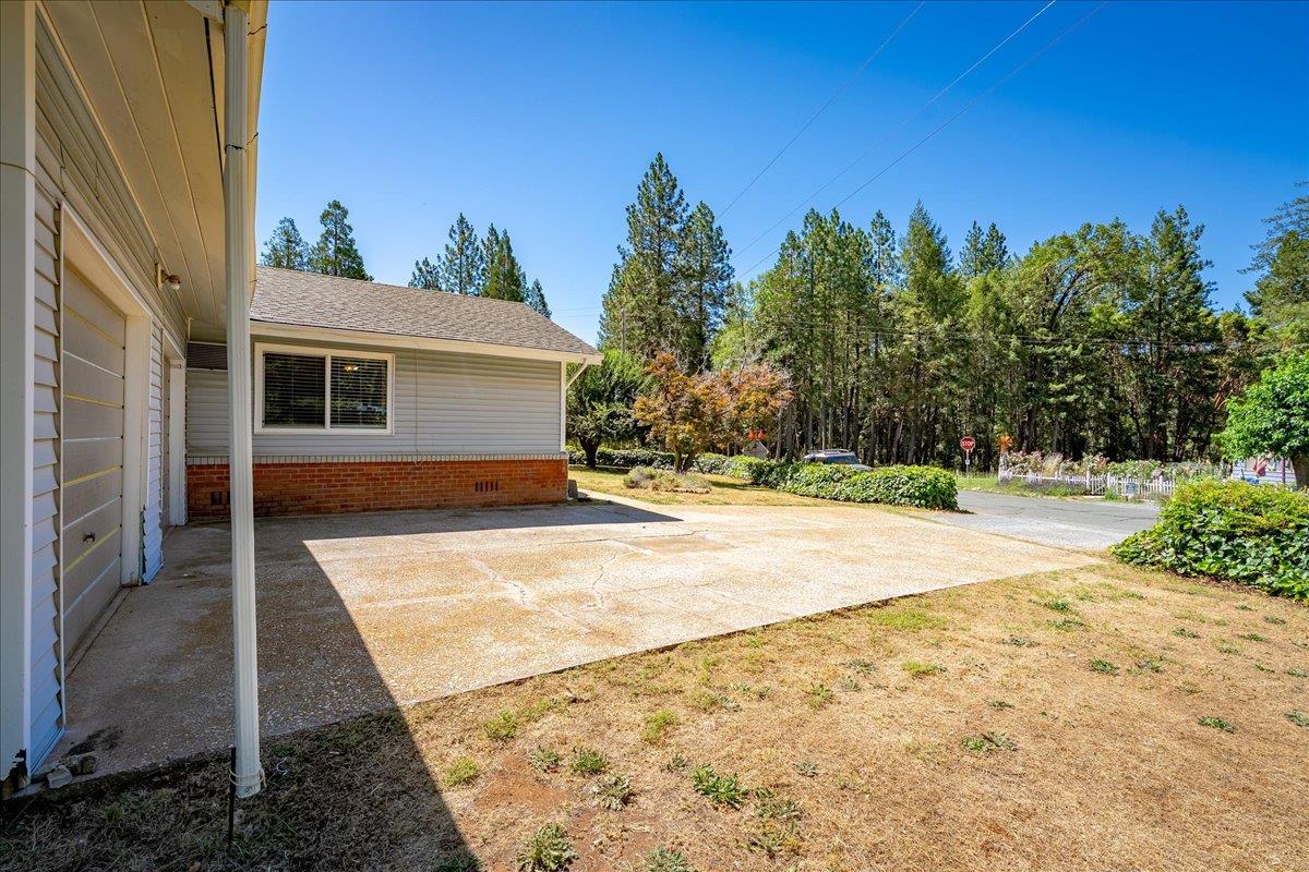 5991 Pond Dr, Foresthill, CA 95631-9706