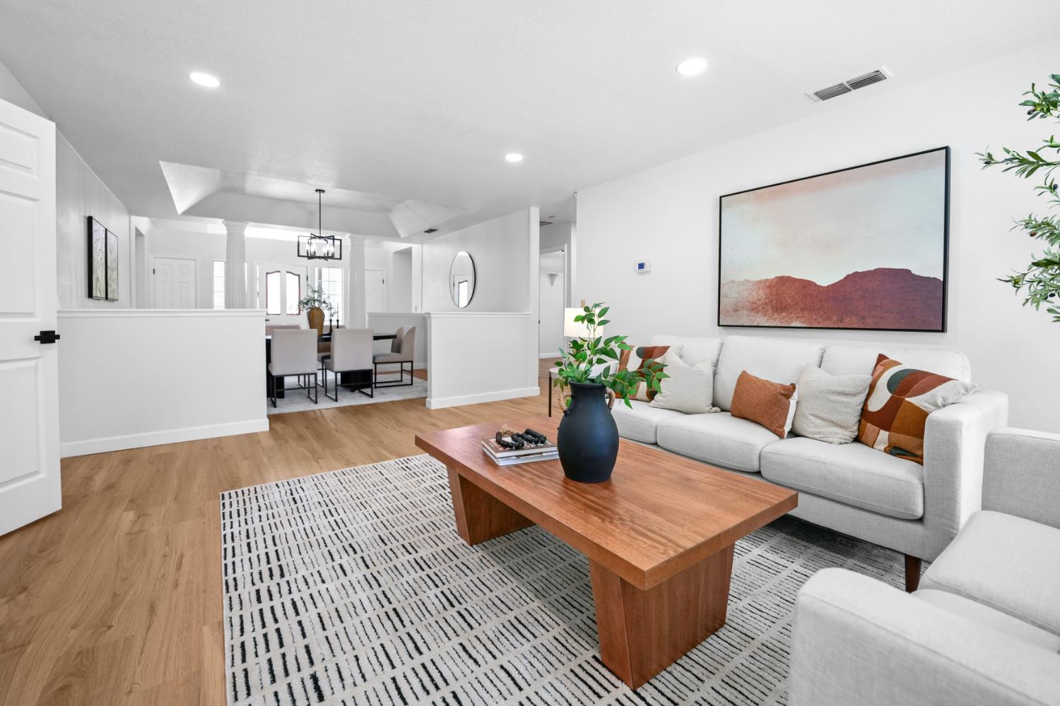 6113 Kenneth Oak Way, Fair Oaks, CA 95628