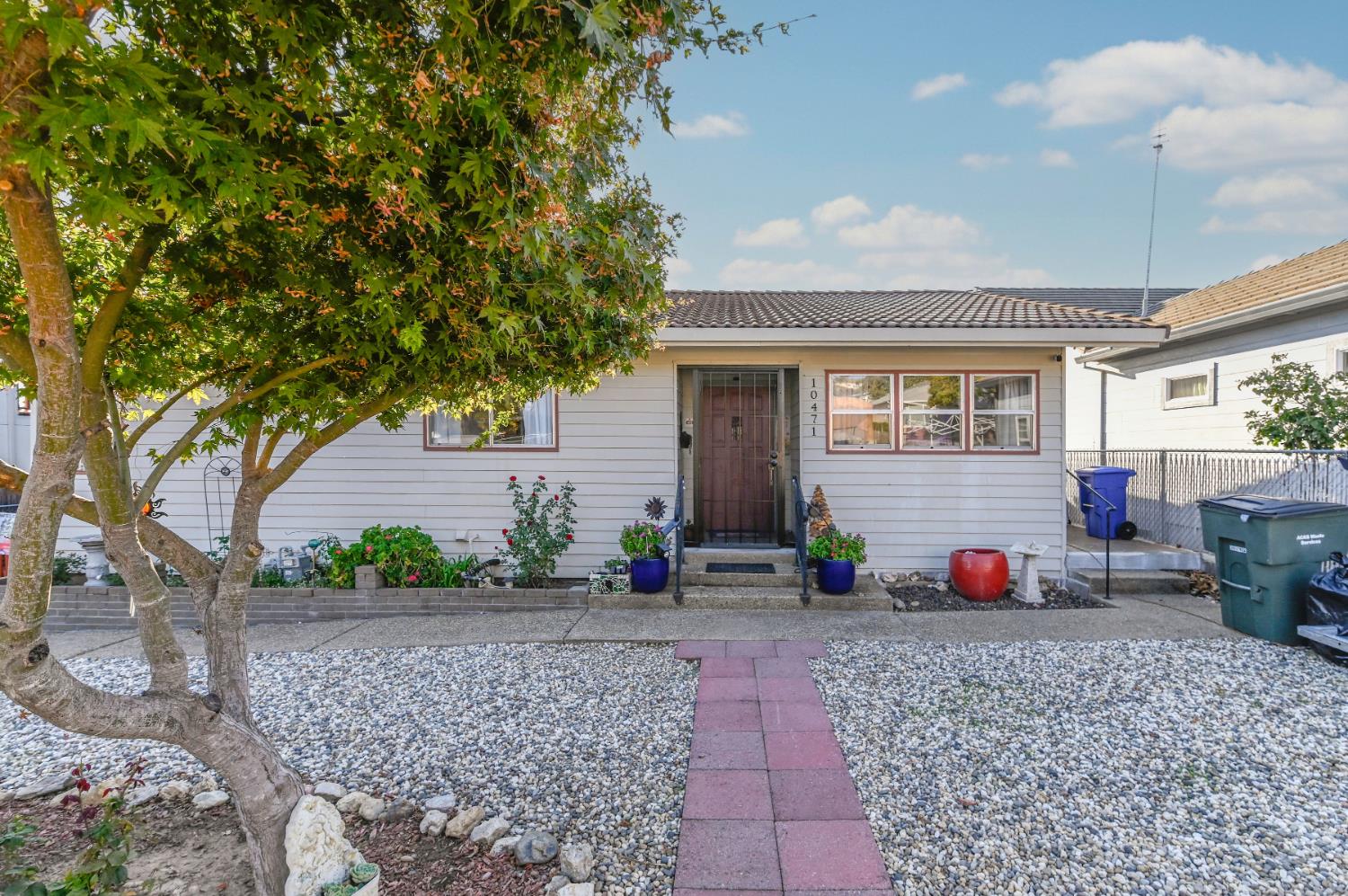 10471 Mariposa Ave, Jackson, CA 95642